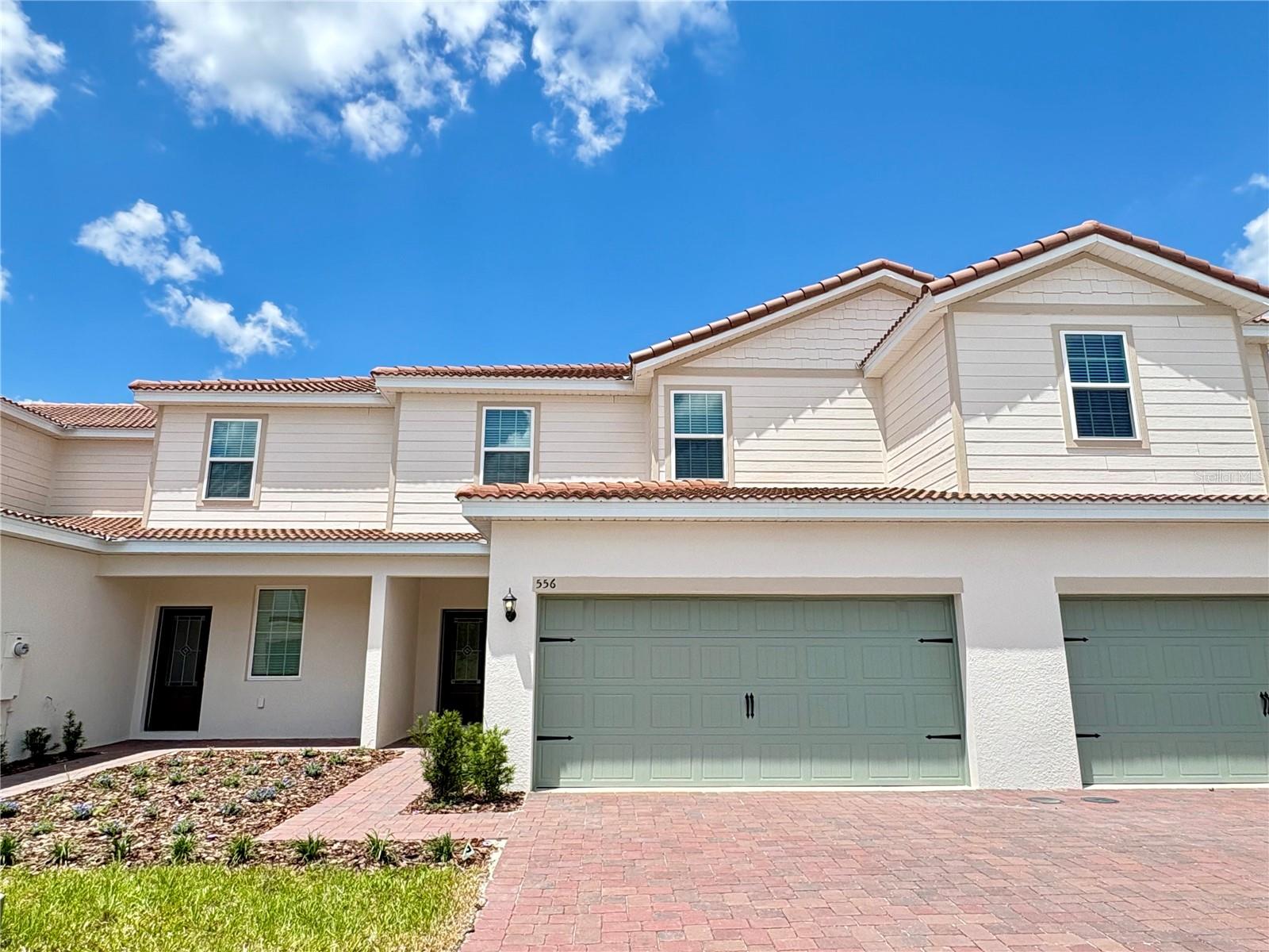 556 Bay Leaf Dr Property Photo 1