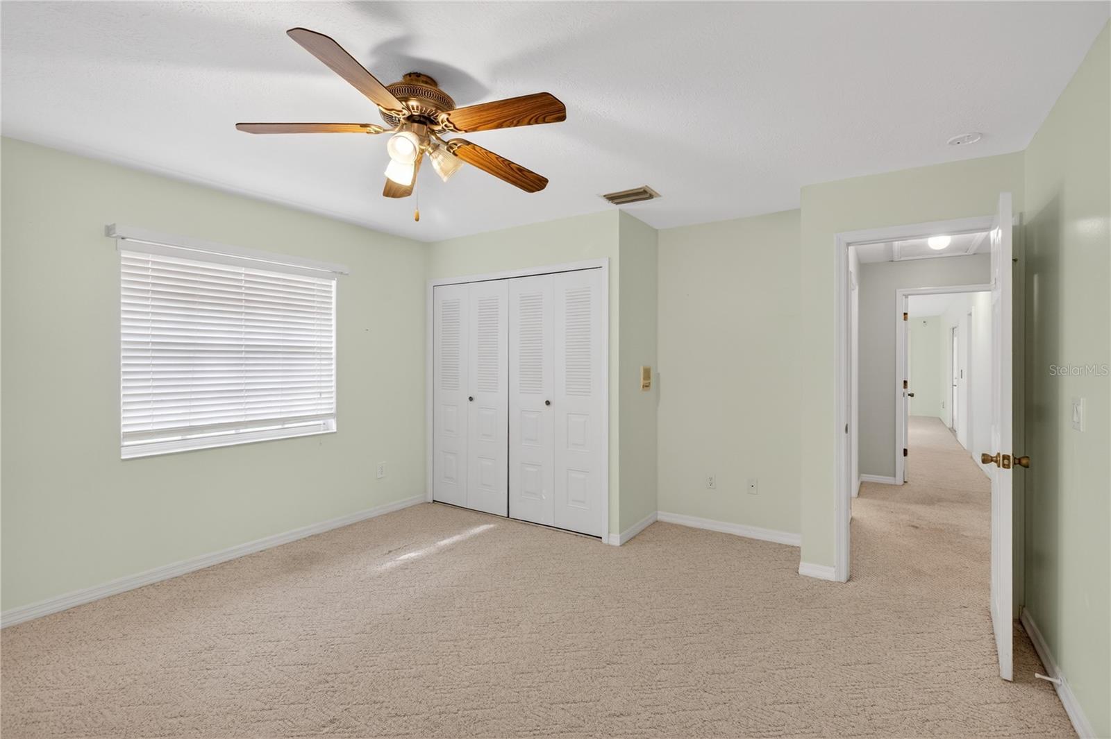 2065 Oak Beach Blvd Property Photo 17