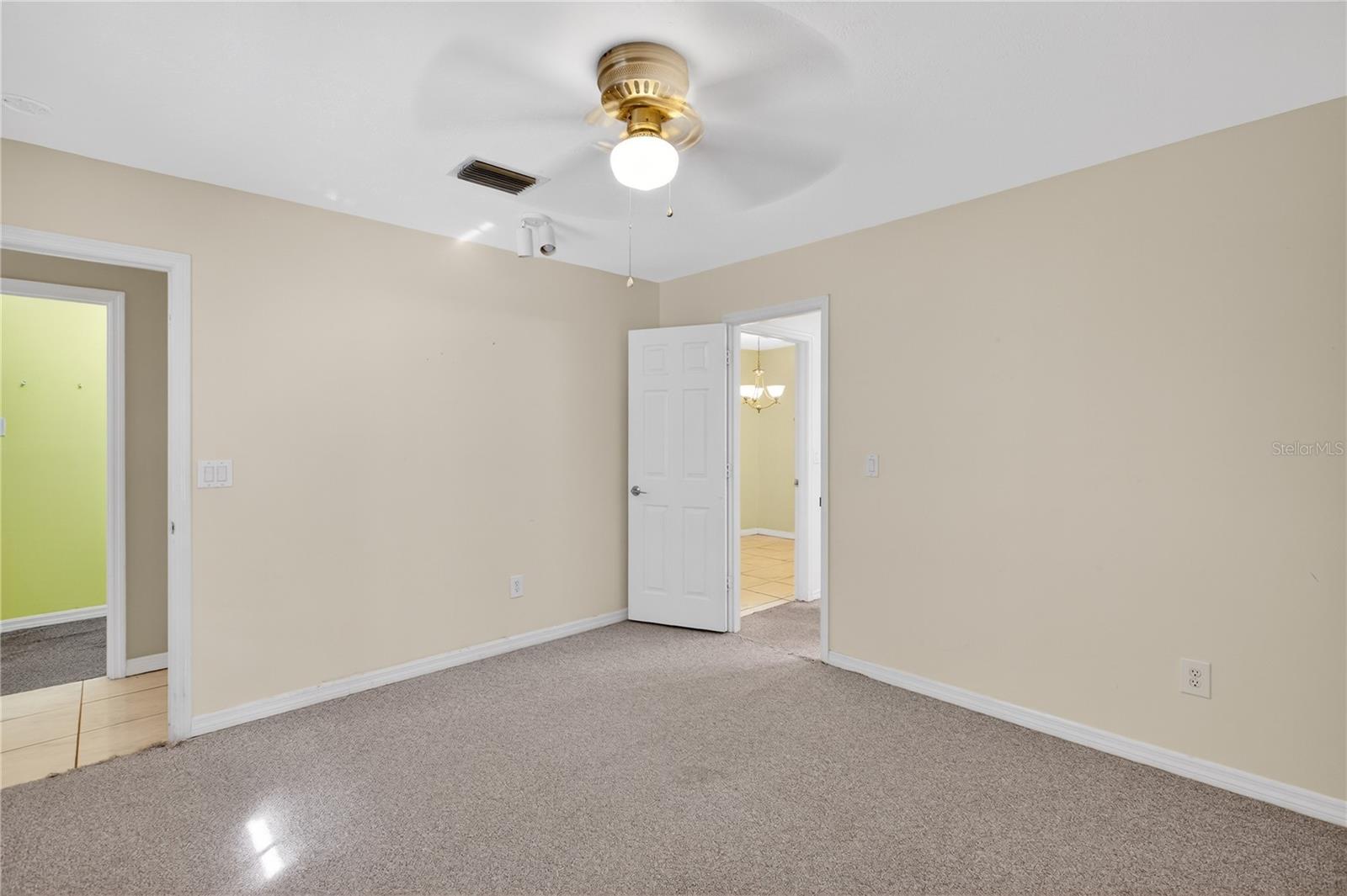 2065 Oak Beach Blvd Property Photo 24