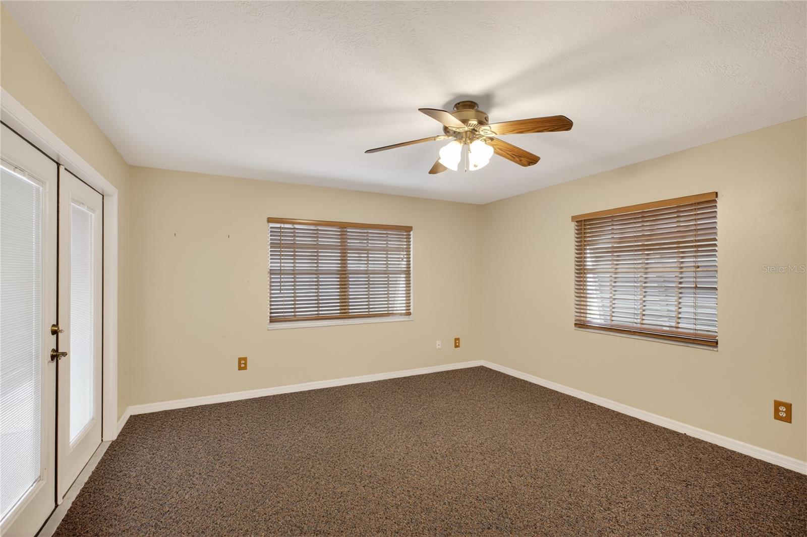 2065 Oak Beach Blvd Property Photo 26