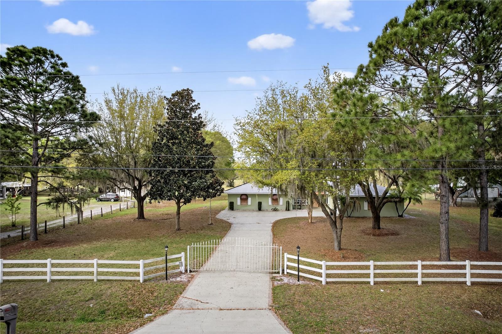2065 Oak Beach Blvd Property Photo 36