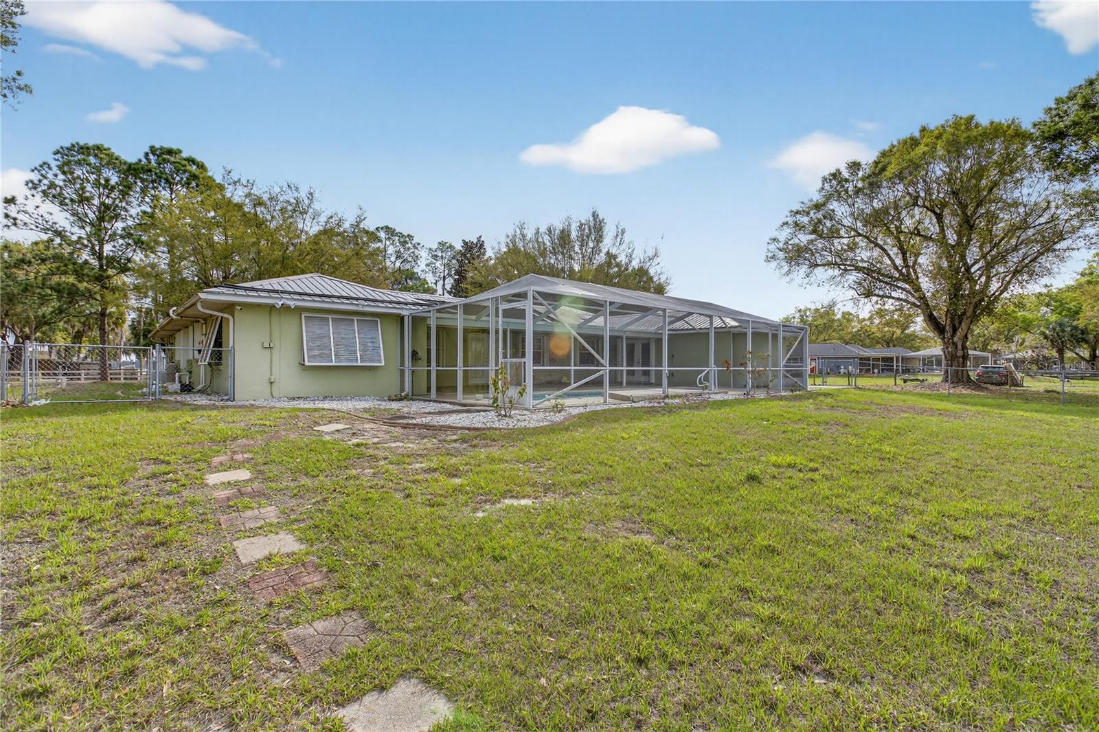 2065 Oak Beach Blvd Property Photo 38
