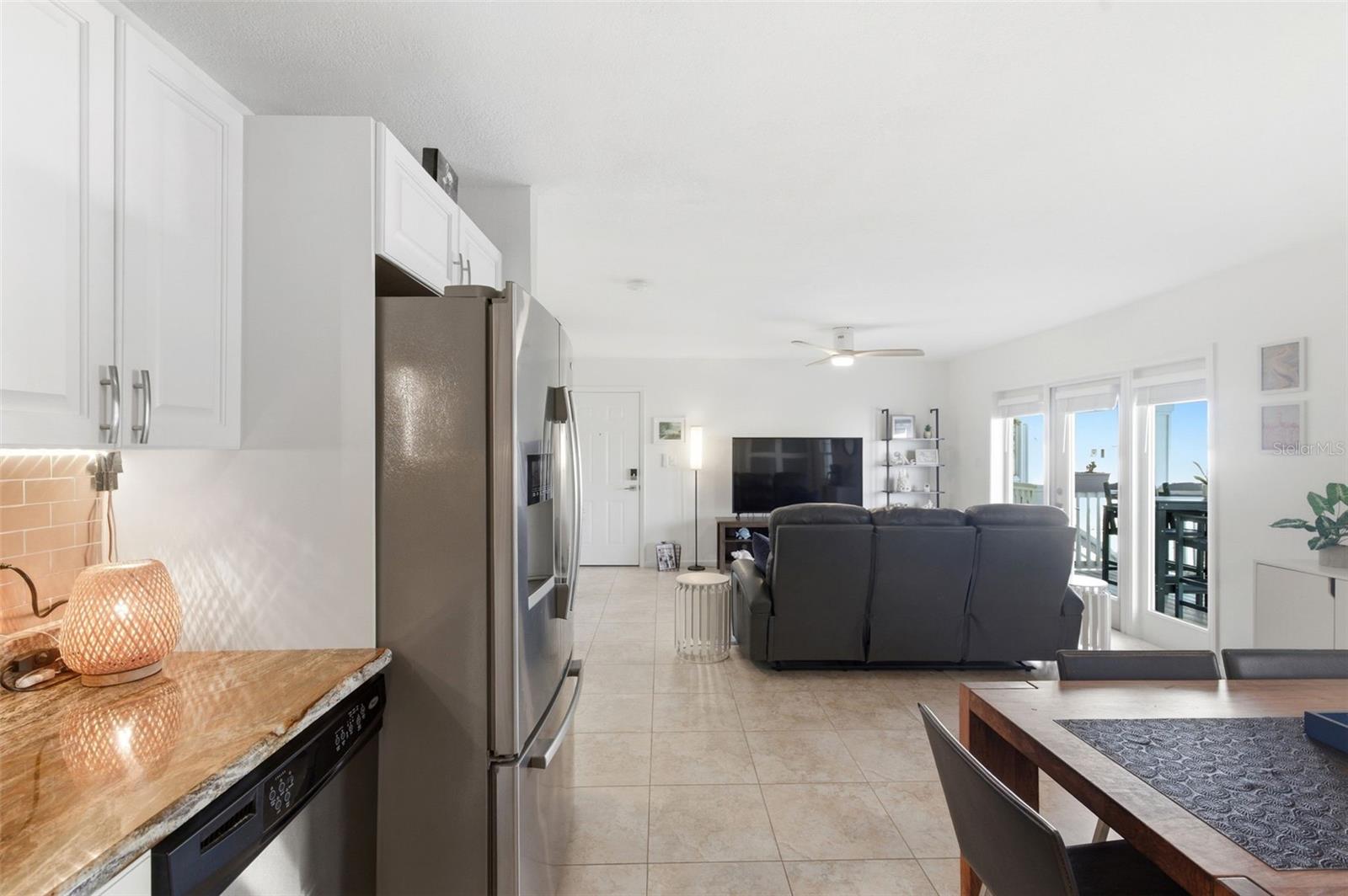5174 Beach Dr Se #d Property Photo 8