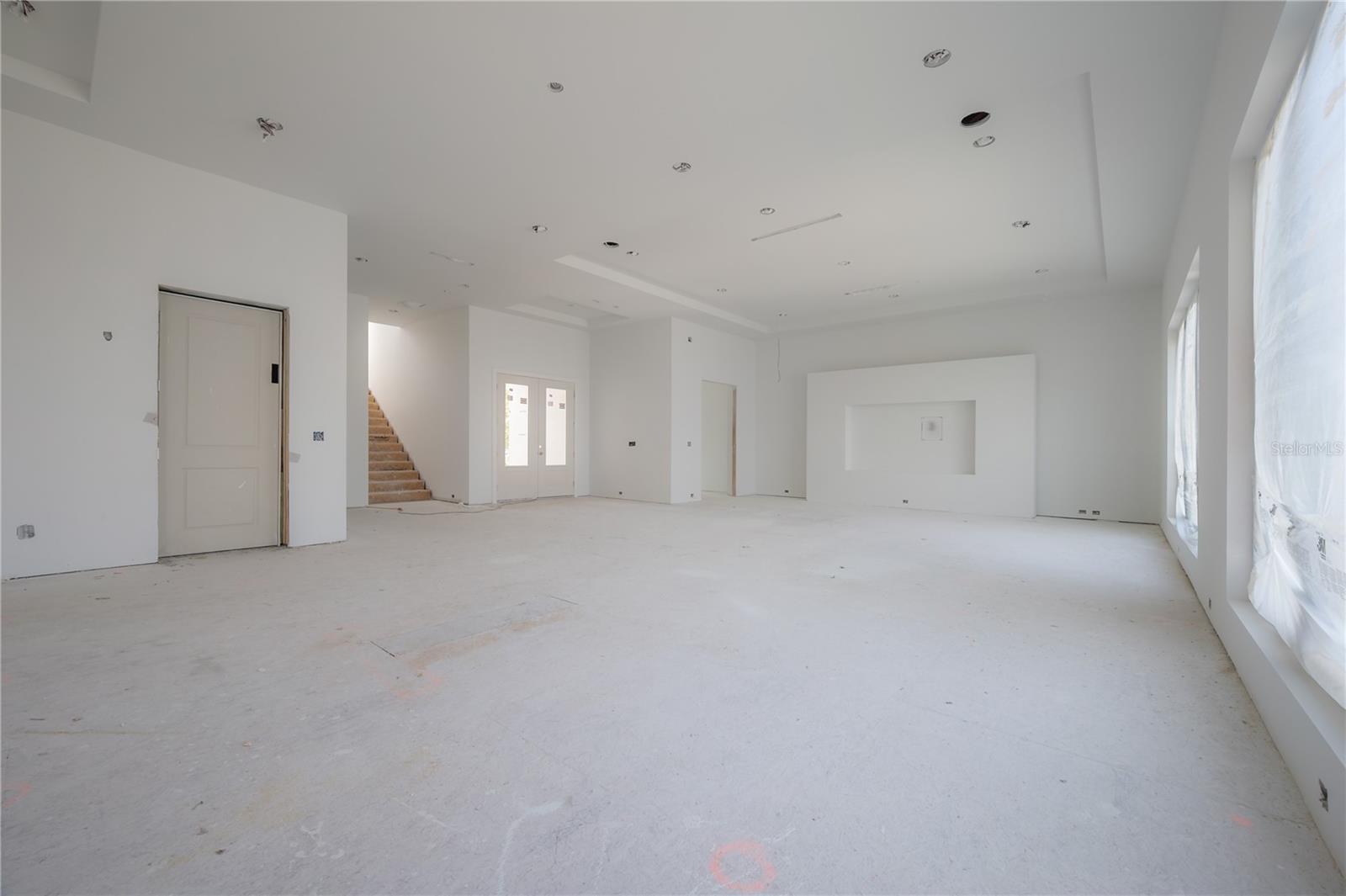 654 Geneva Pl Property Photo 11