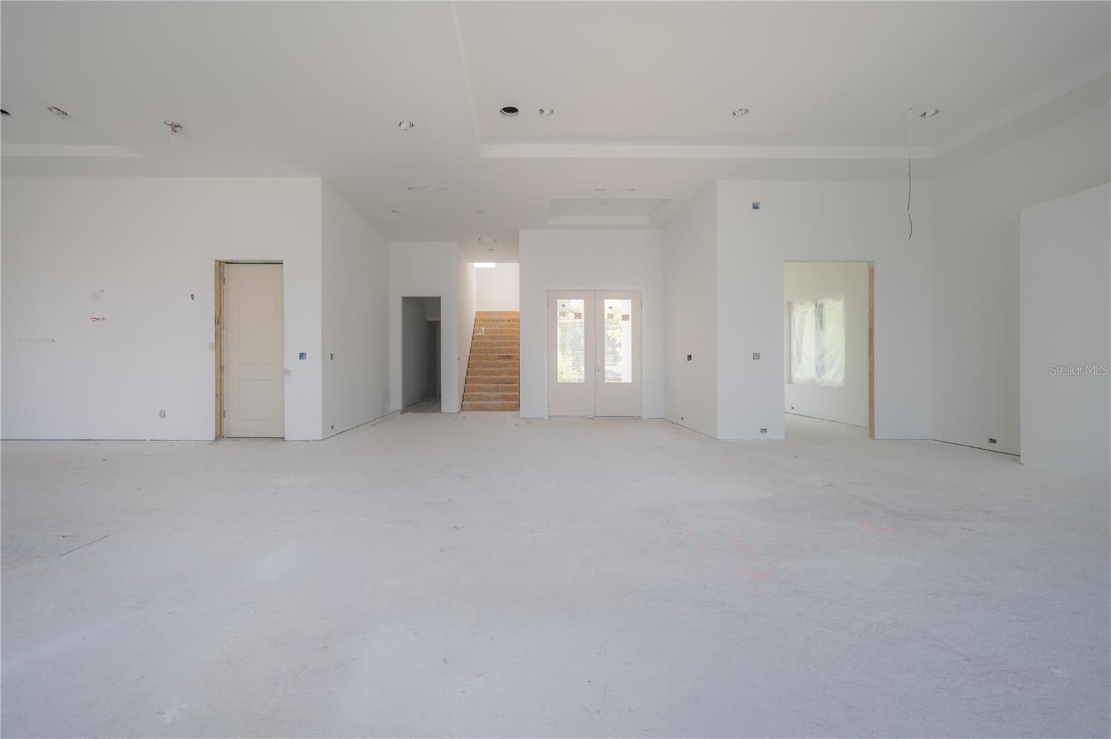 654 Geneva Pl Property Photo 12