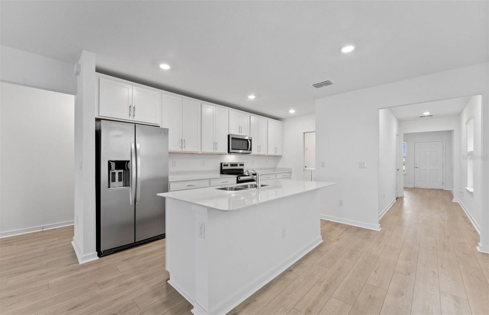 3741 Hornbeam Rd Property Photo 3