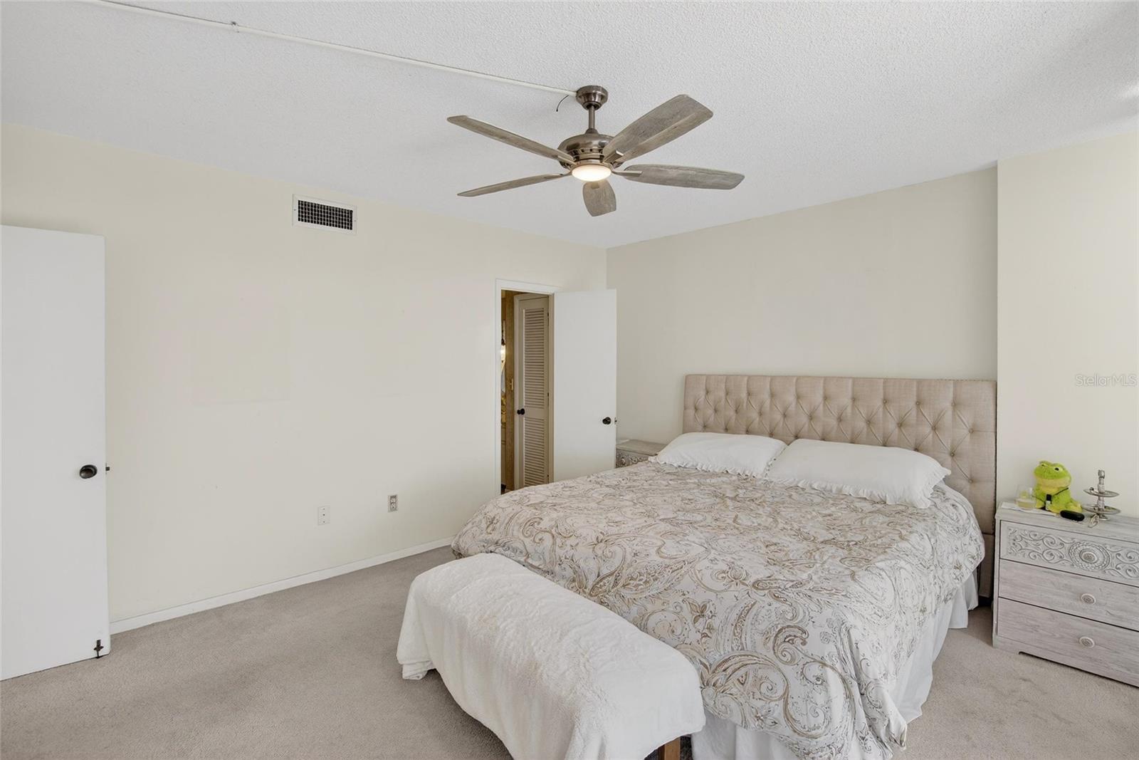 100 Pierce St #703 Property Photo 21