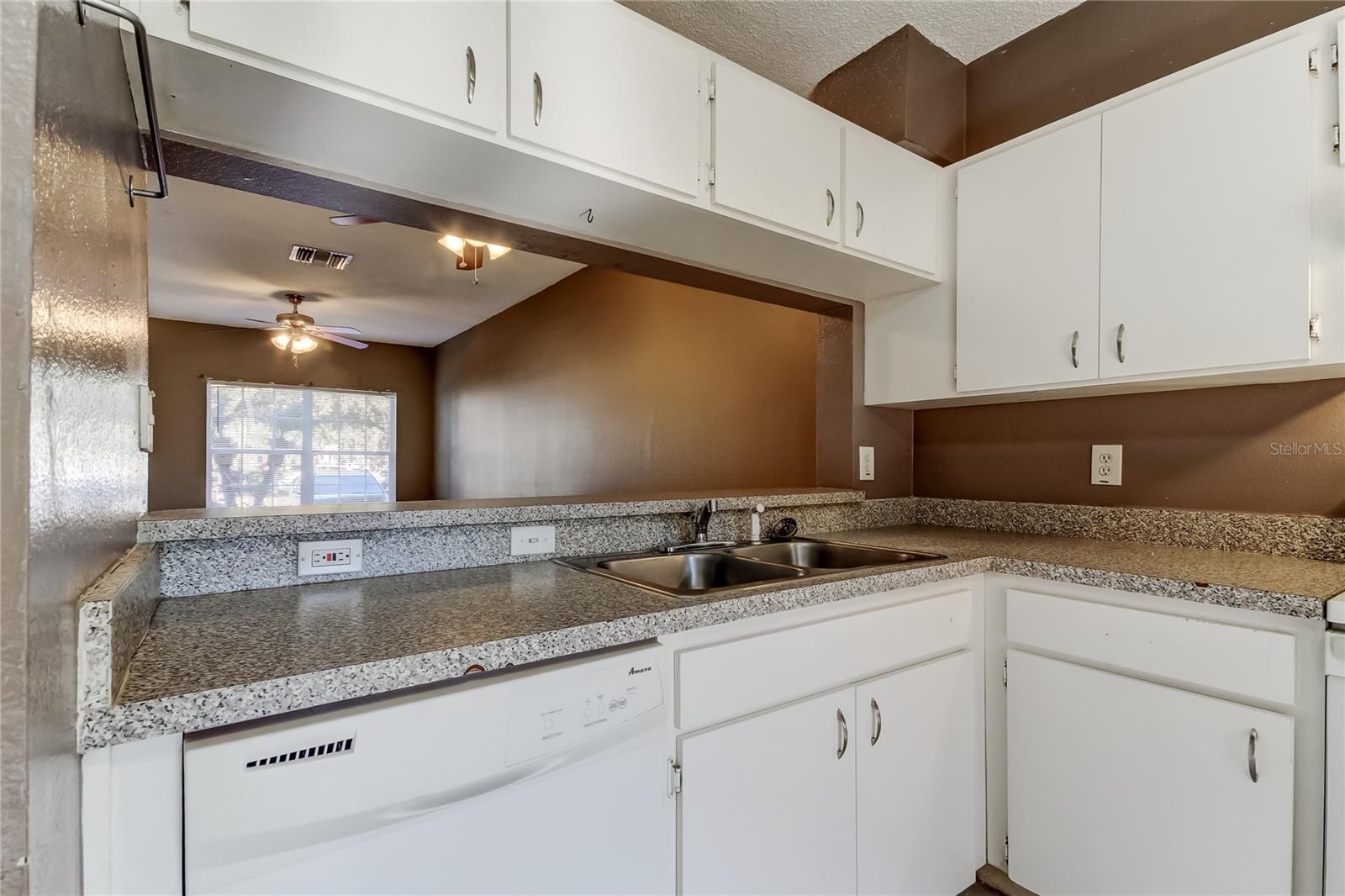 6318 Bayside Key Dr Property Photo 12
