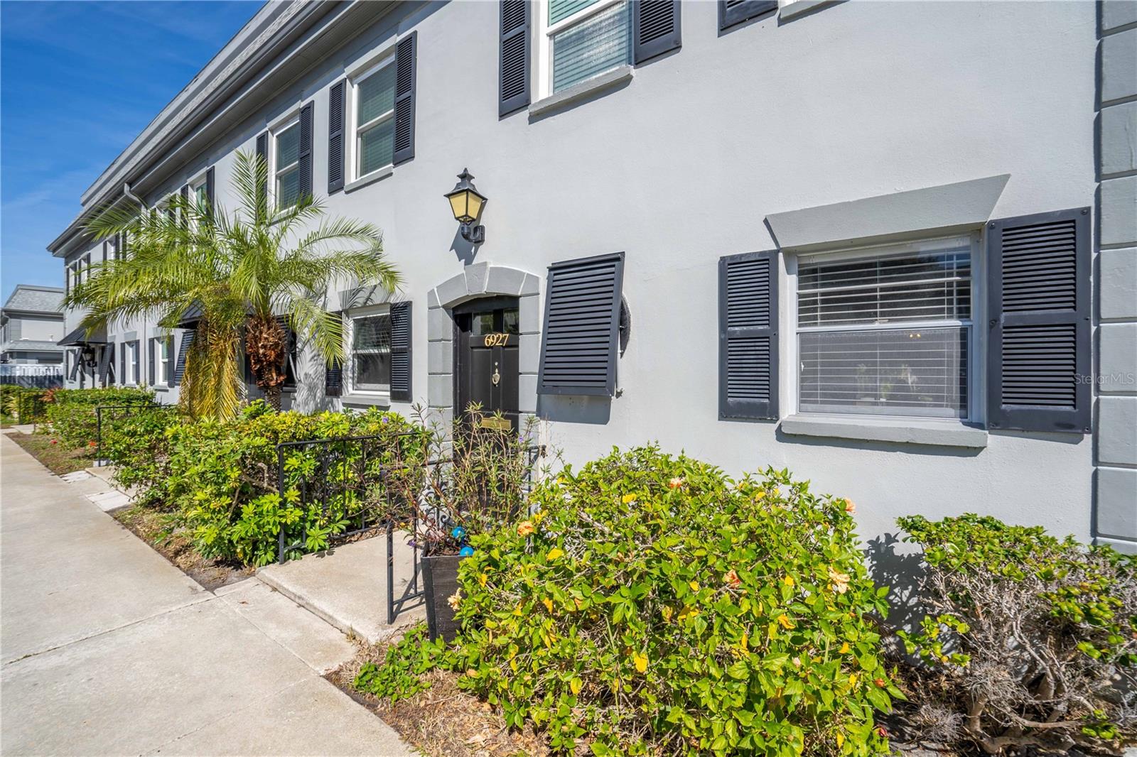 6927 Place De La Paix #6927 Property Photo 6
