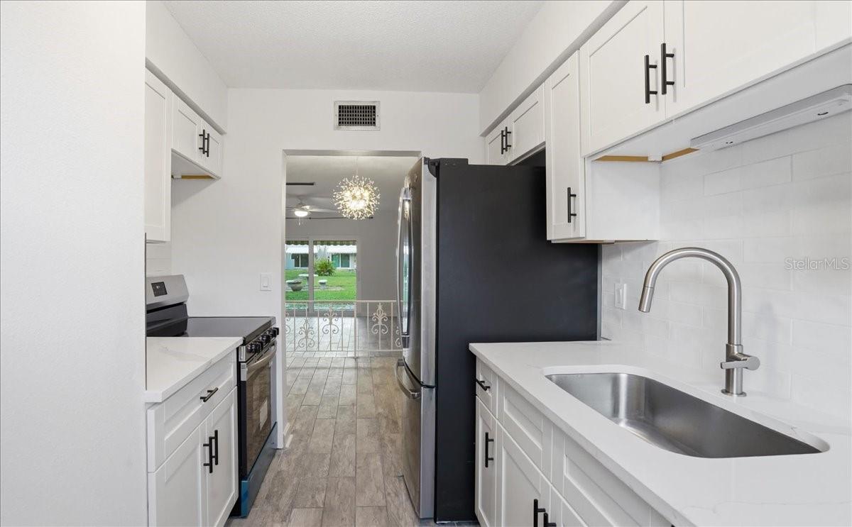 6927 Place De La Paix #6927 Property Photo 12