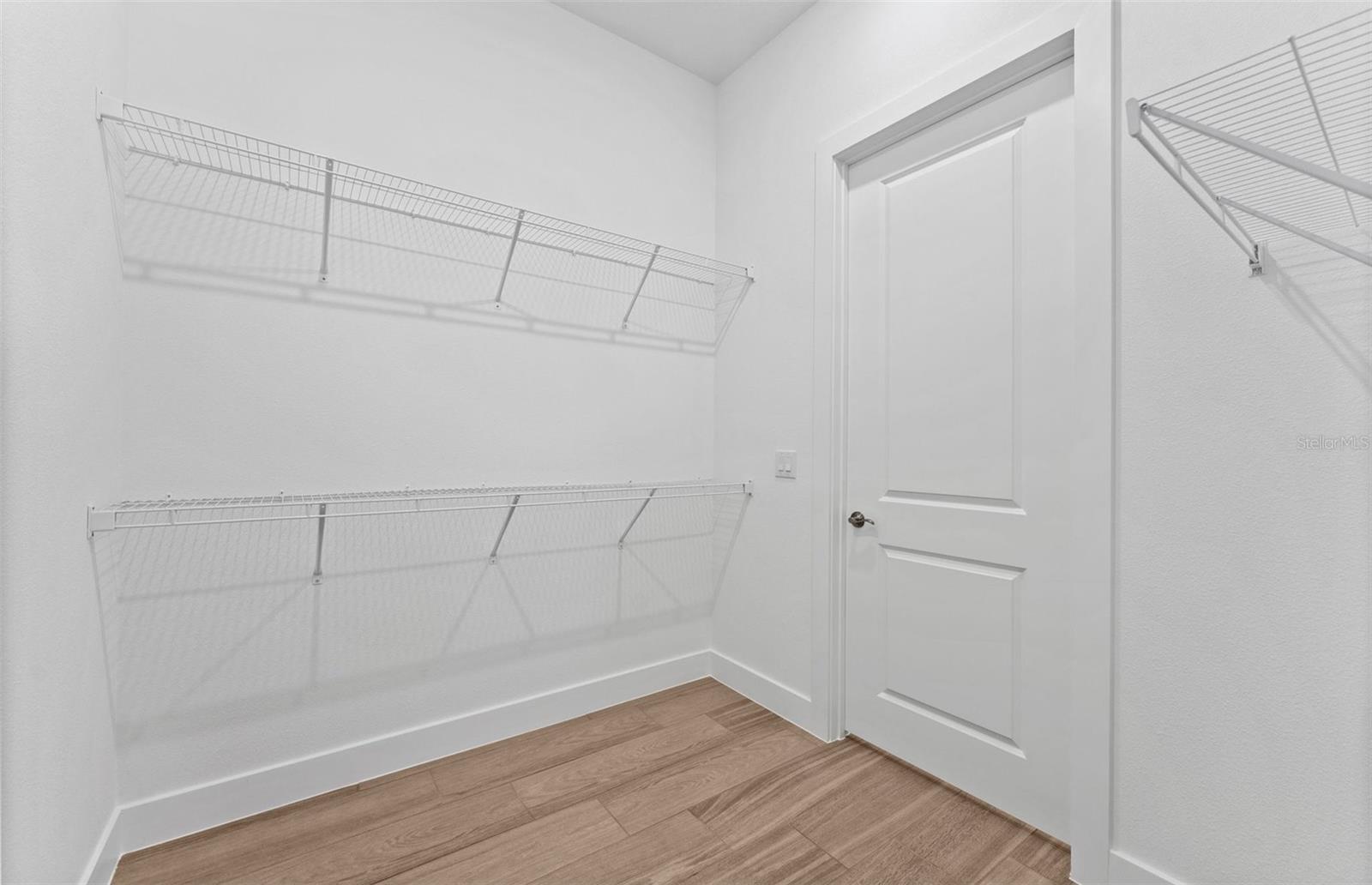 16739 Harvest Leaf Rd Property Photo 9