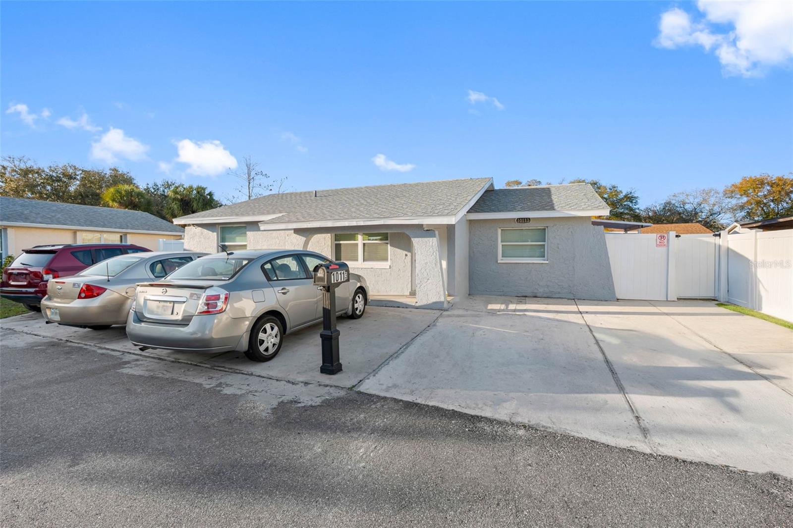 10113 Royal Acres Ct Property Photo 14