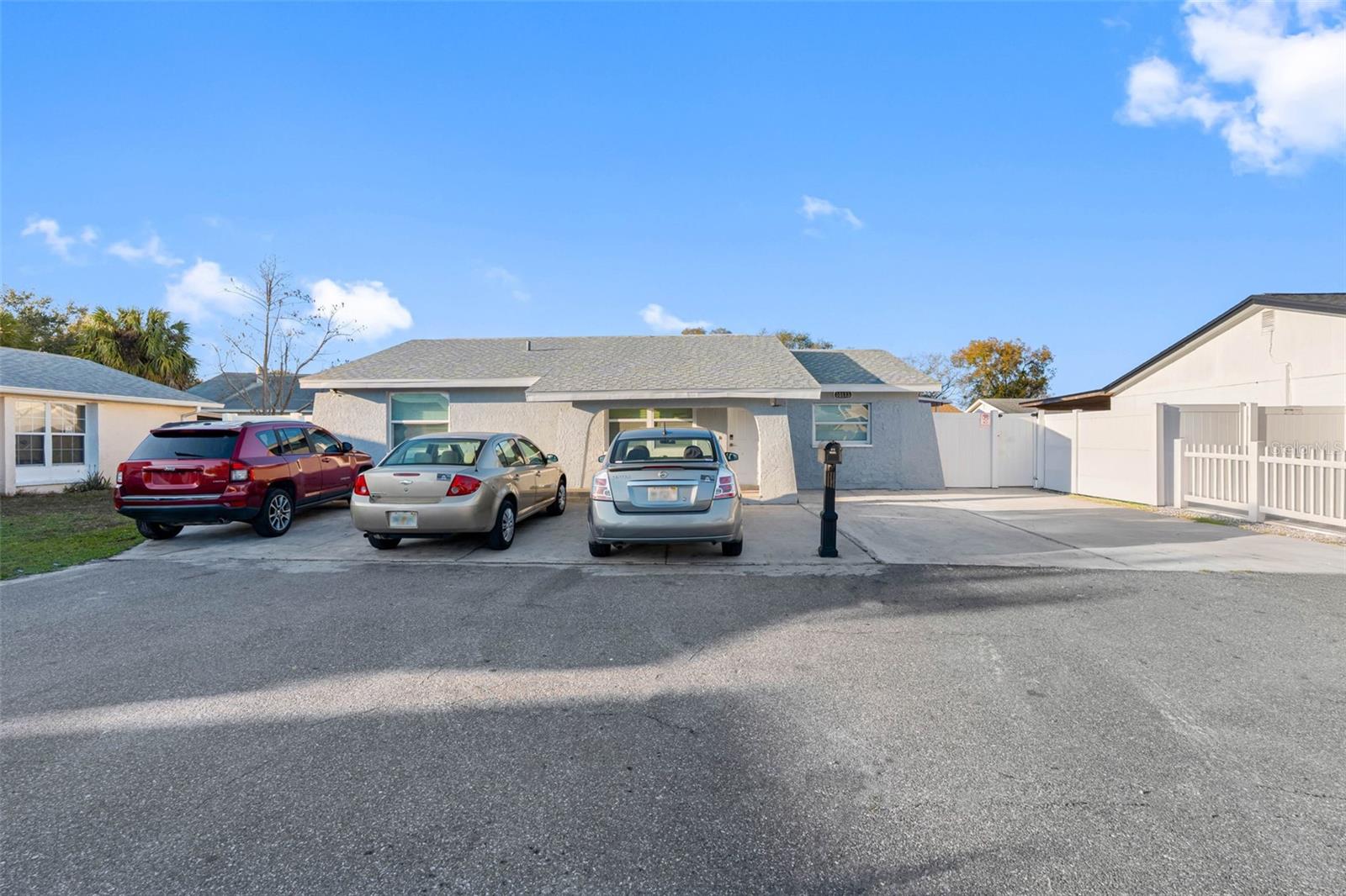 10113 Royal Acres Ct Property Photo 15