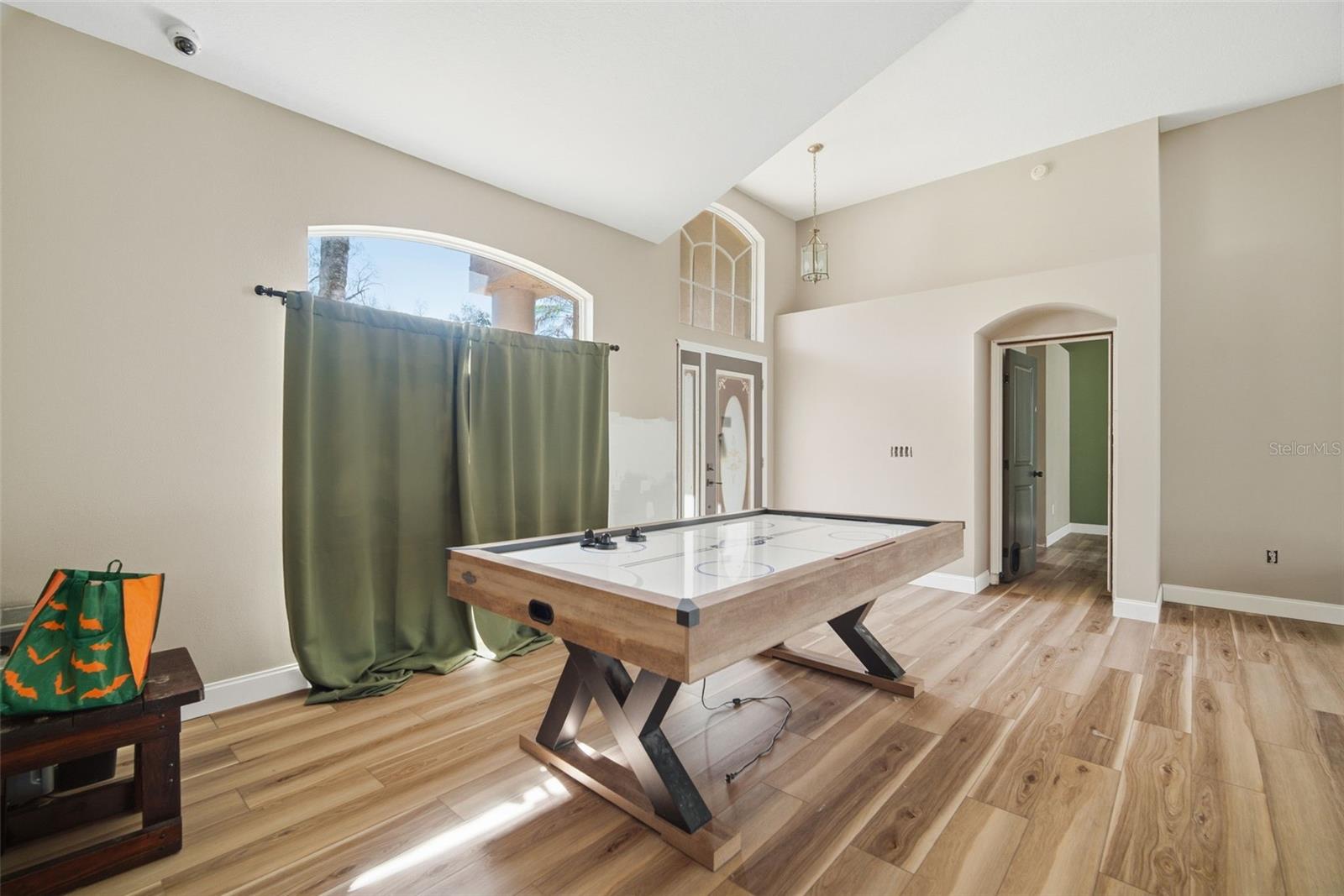 28427 Openfield Loop Property Photo 4