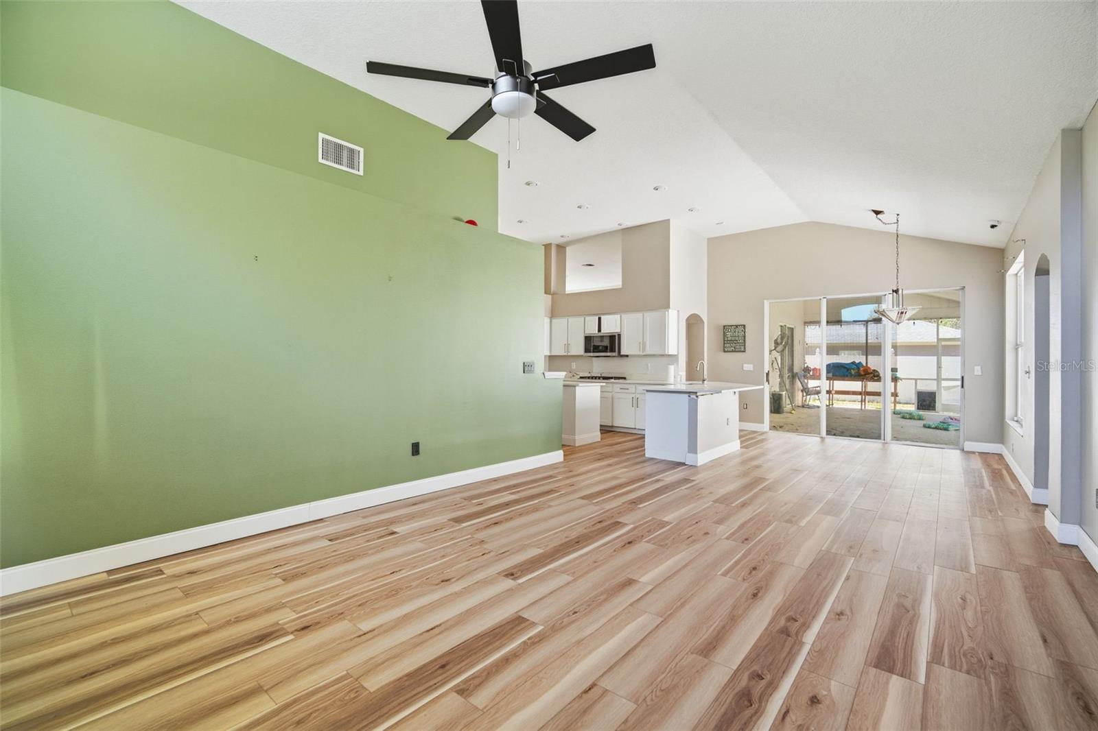 28427 Openfield Loop Property Photo 26
