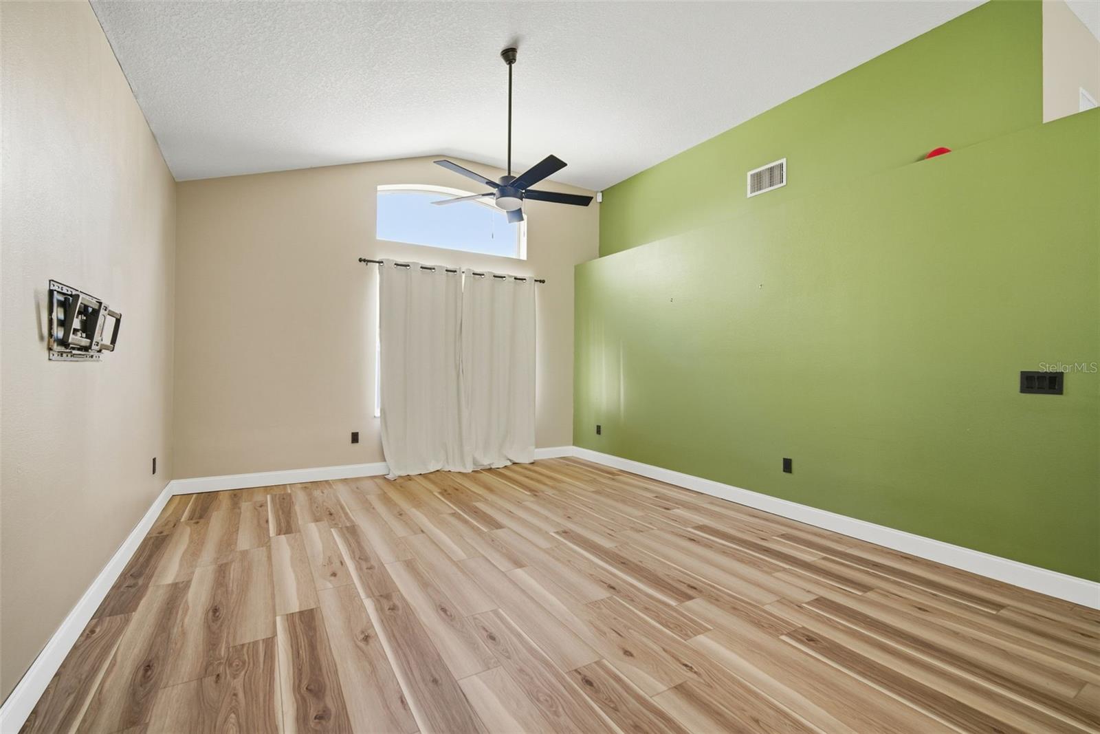 28427 Openfield Loop Property Photo 29