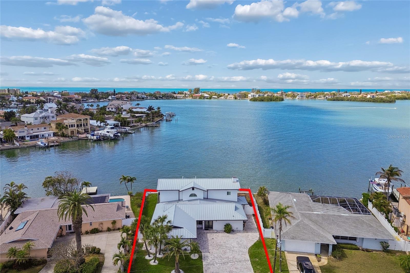 478 Harbor Dr N Property Photo 1