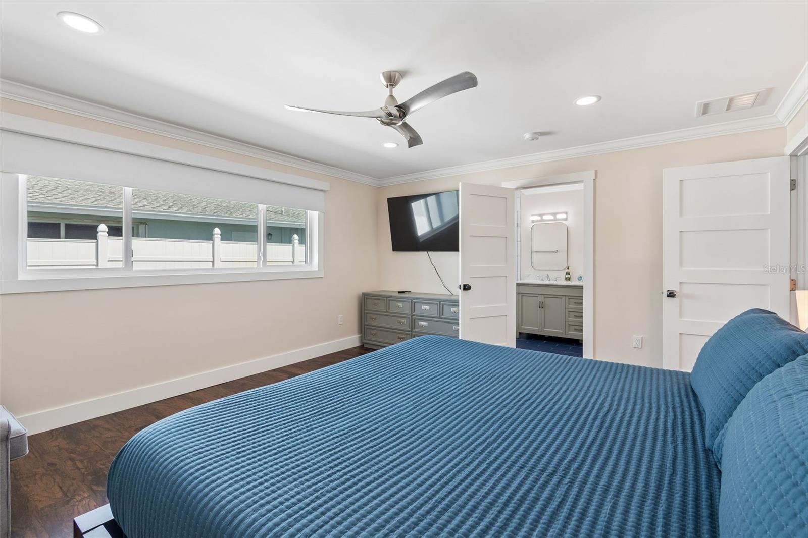 478 Harbor Dr N Property Photo 10