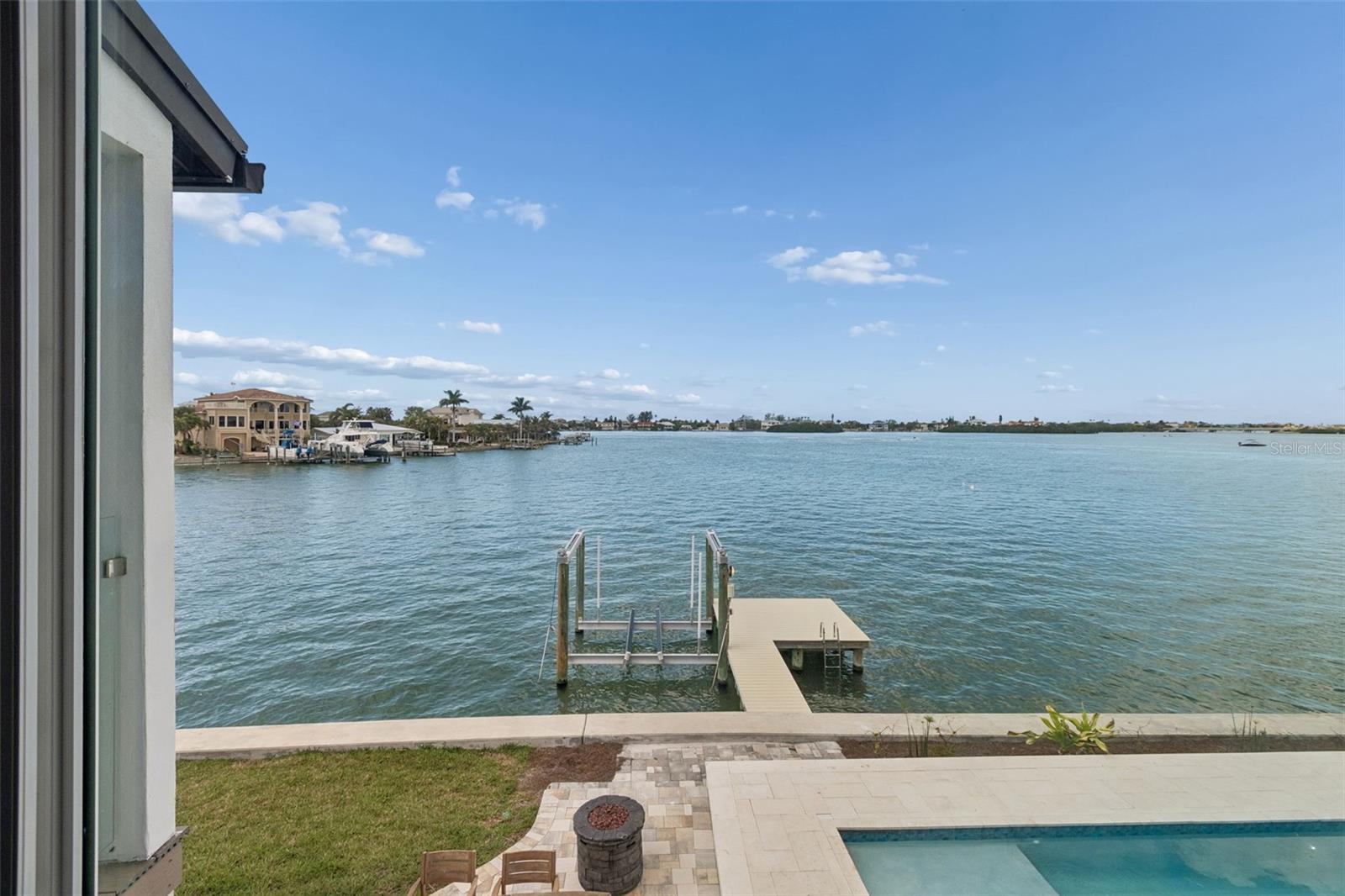 478 Harbor Dr N Property Photo 36