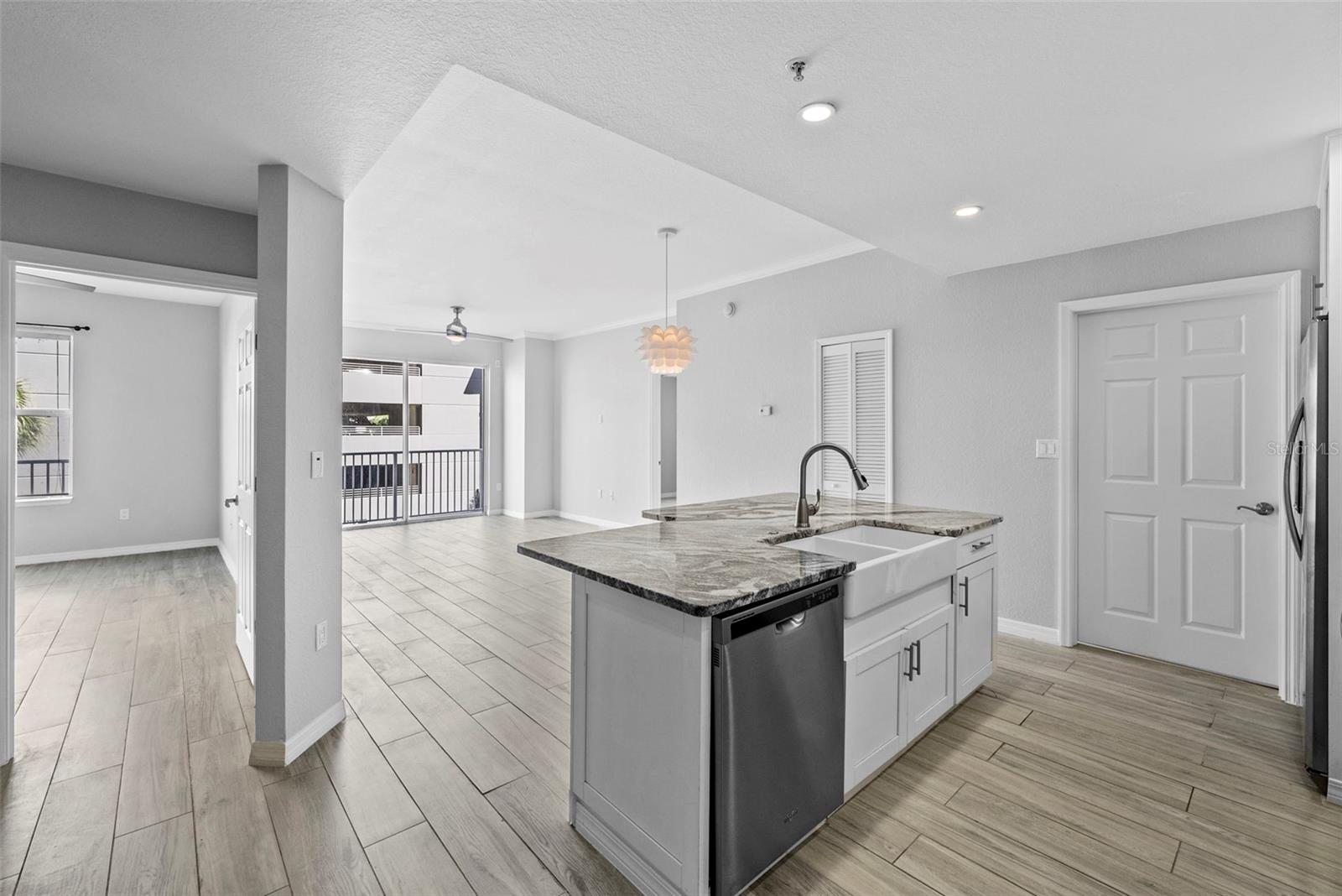 700 Harbour Island #238 Property Photo 3