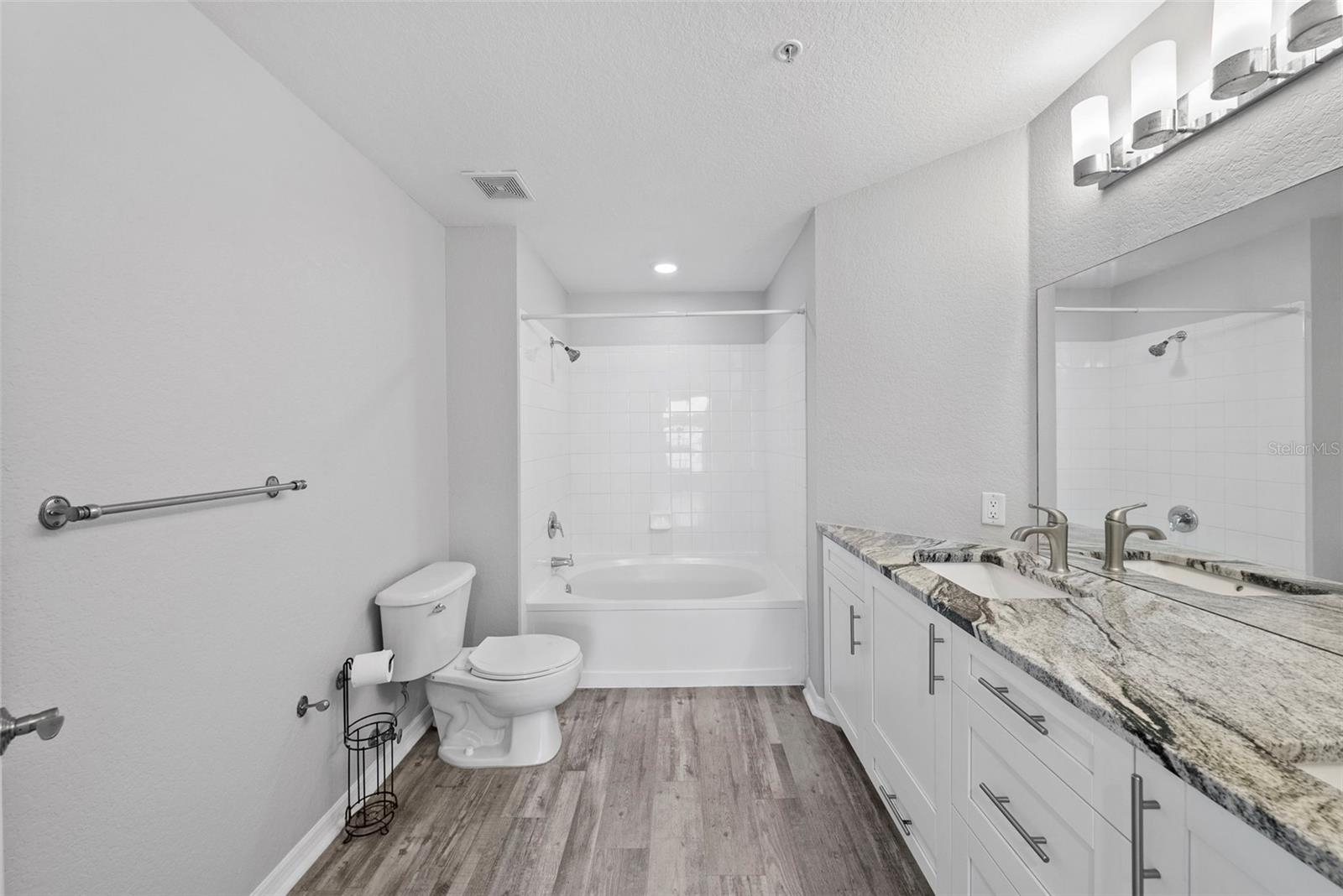 700 Harbour Island #238 Property Photo 16