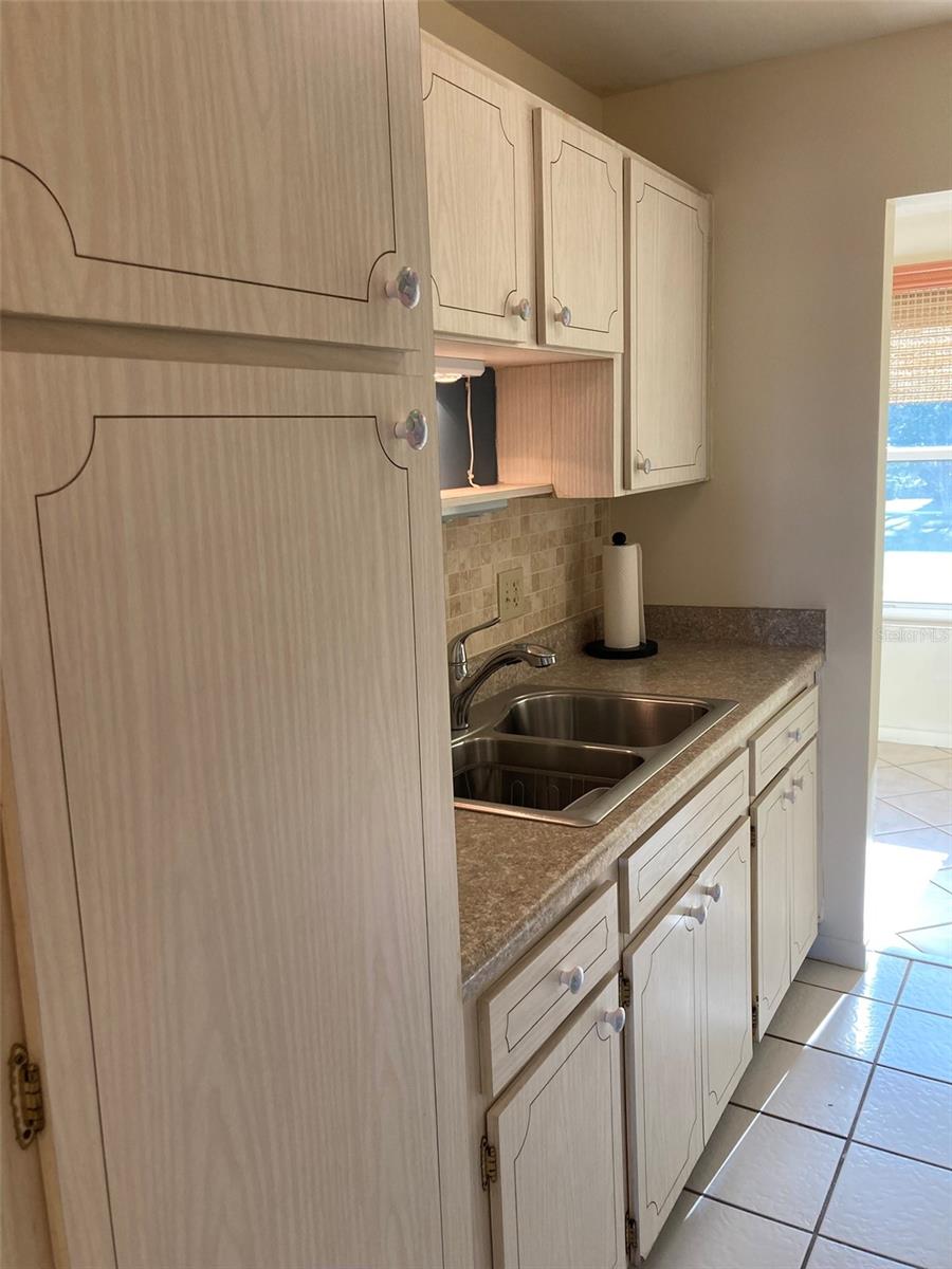 5750 80th St N #c202 Property Photo 13