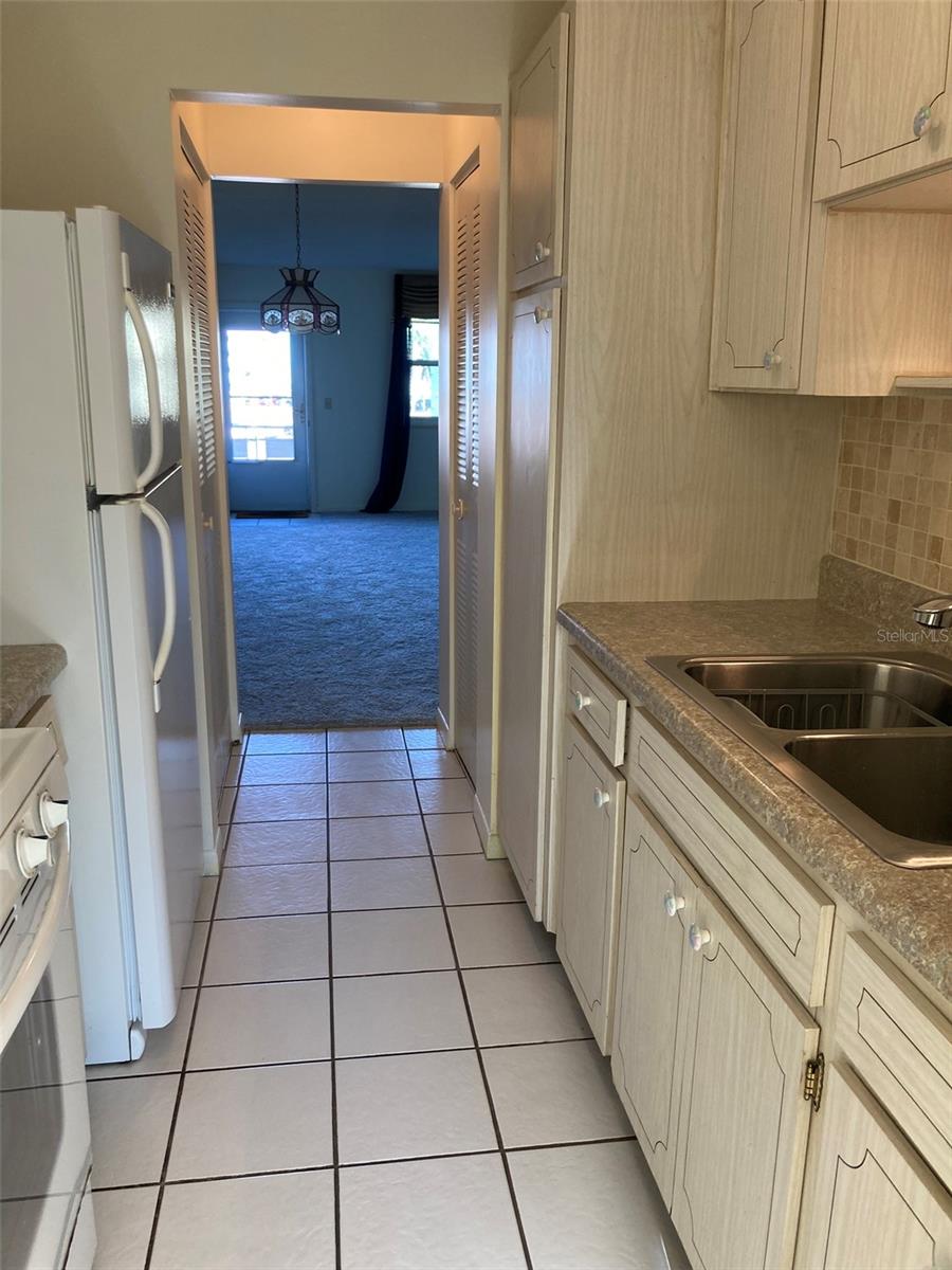 5750 80th St N #c202 Property Photo 14