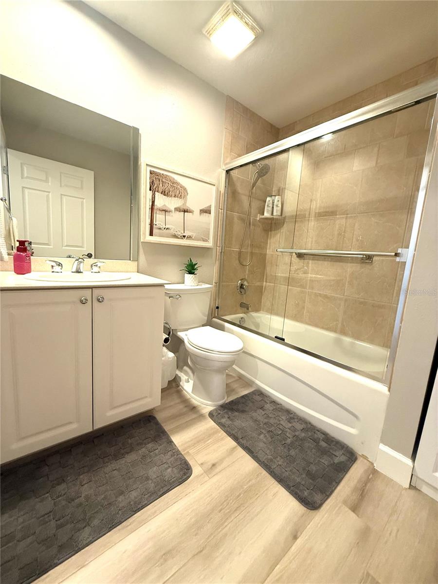 423 150th Ave #1405 Property Photo 17