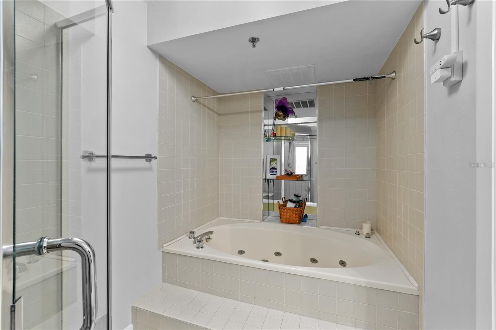 1660 Gulf Blvd #807 Property Photo 16