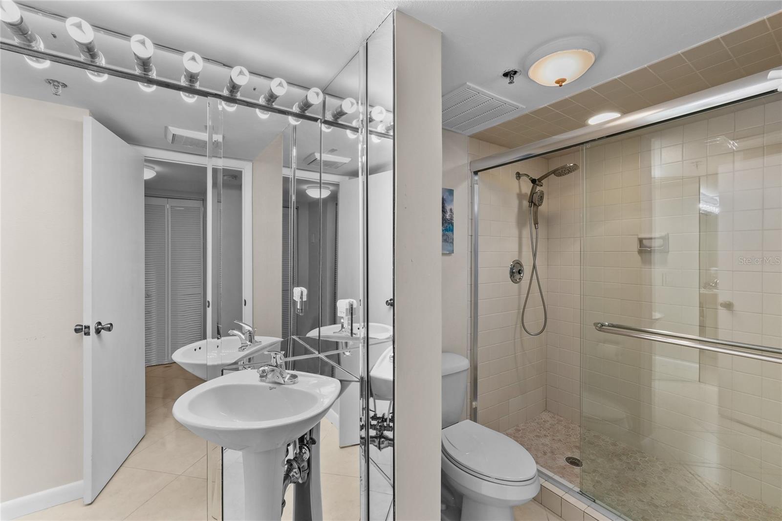 1660 Gulf Blvd #807 Property Photo 17