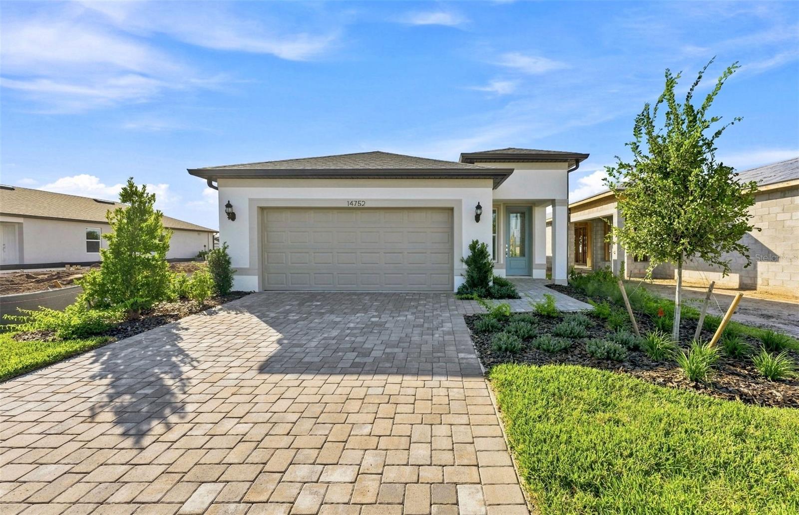 14752 SUNLIT CIR Property Photo 1