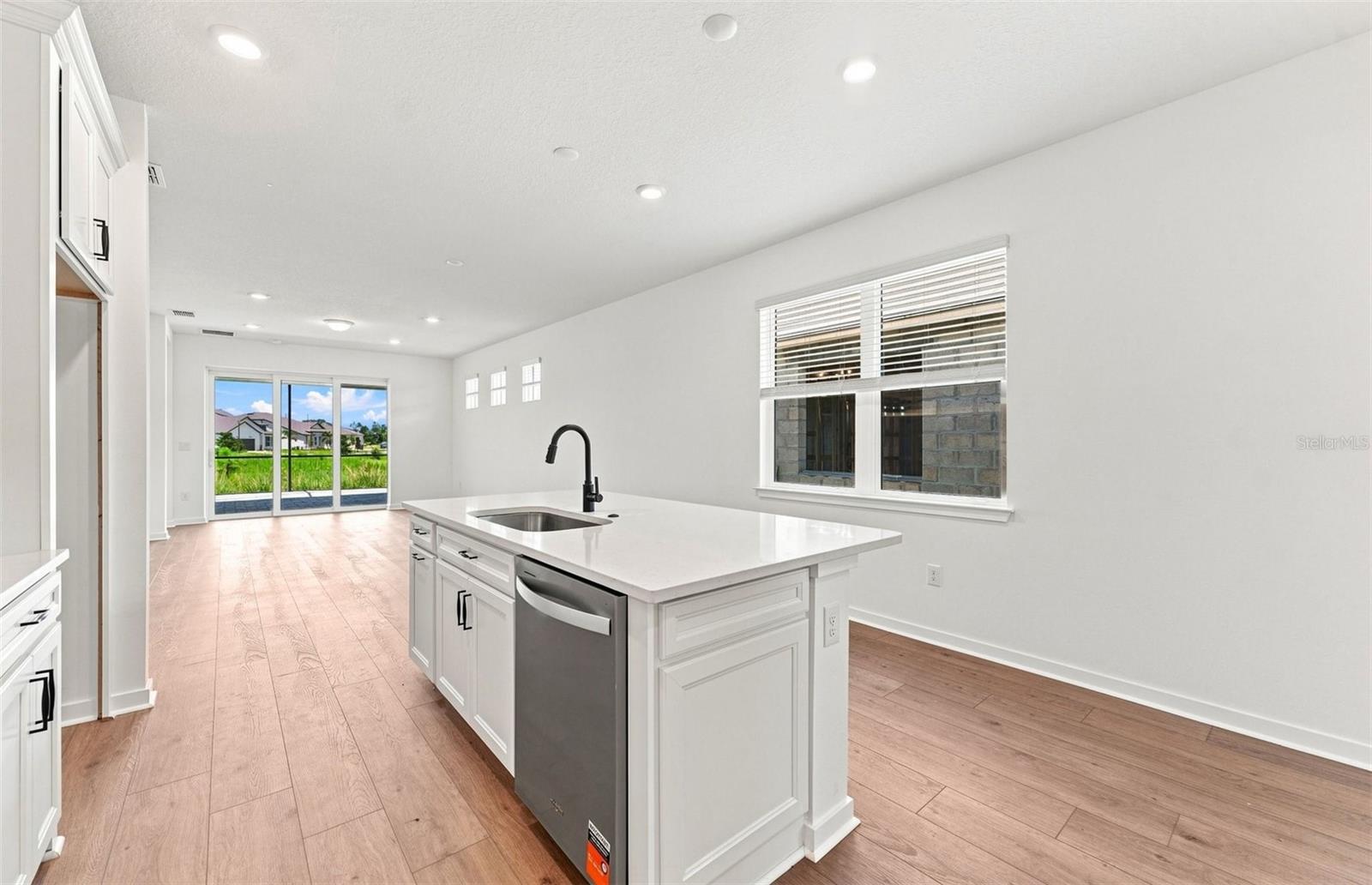14752 Sunlit Cir Property Photo 4