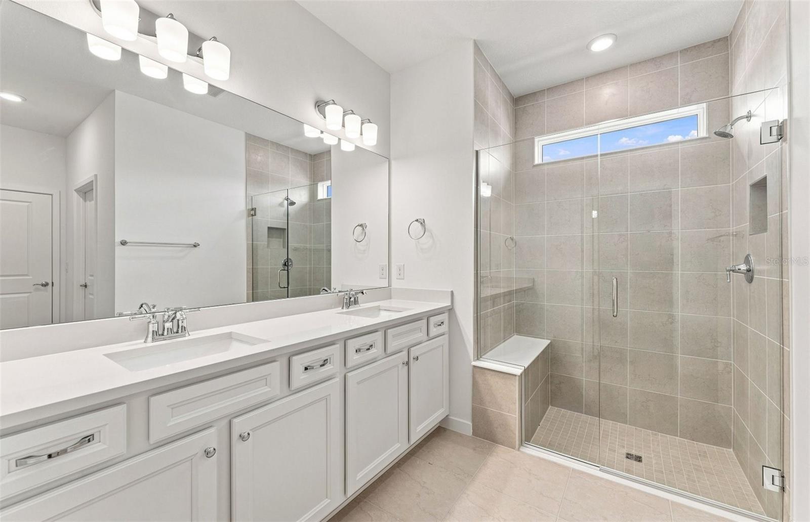 14752 Sunlit Cir Property Photo 7