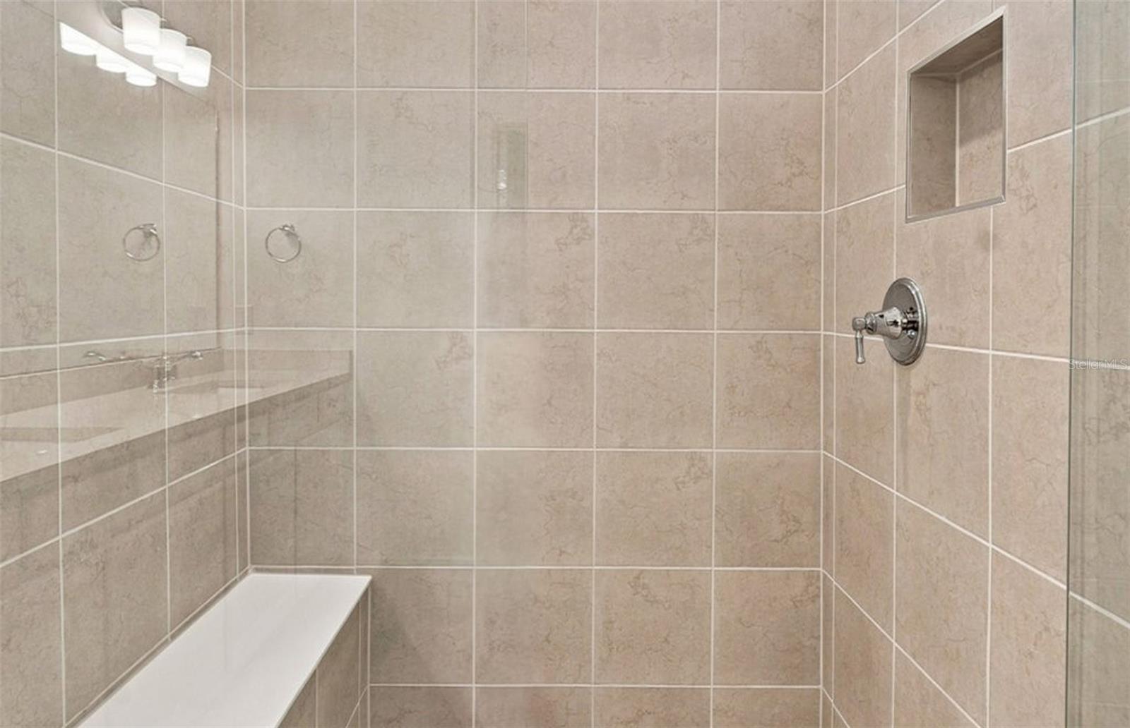 14752 Sunlit Cir Property Photo 8