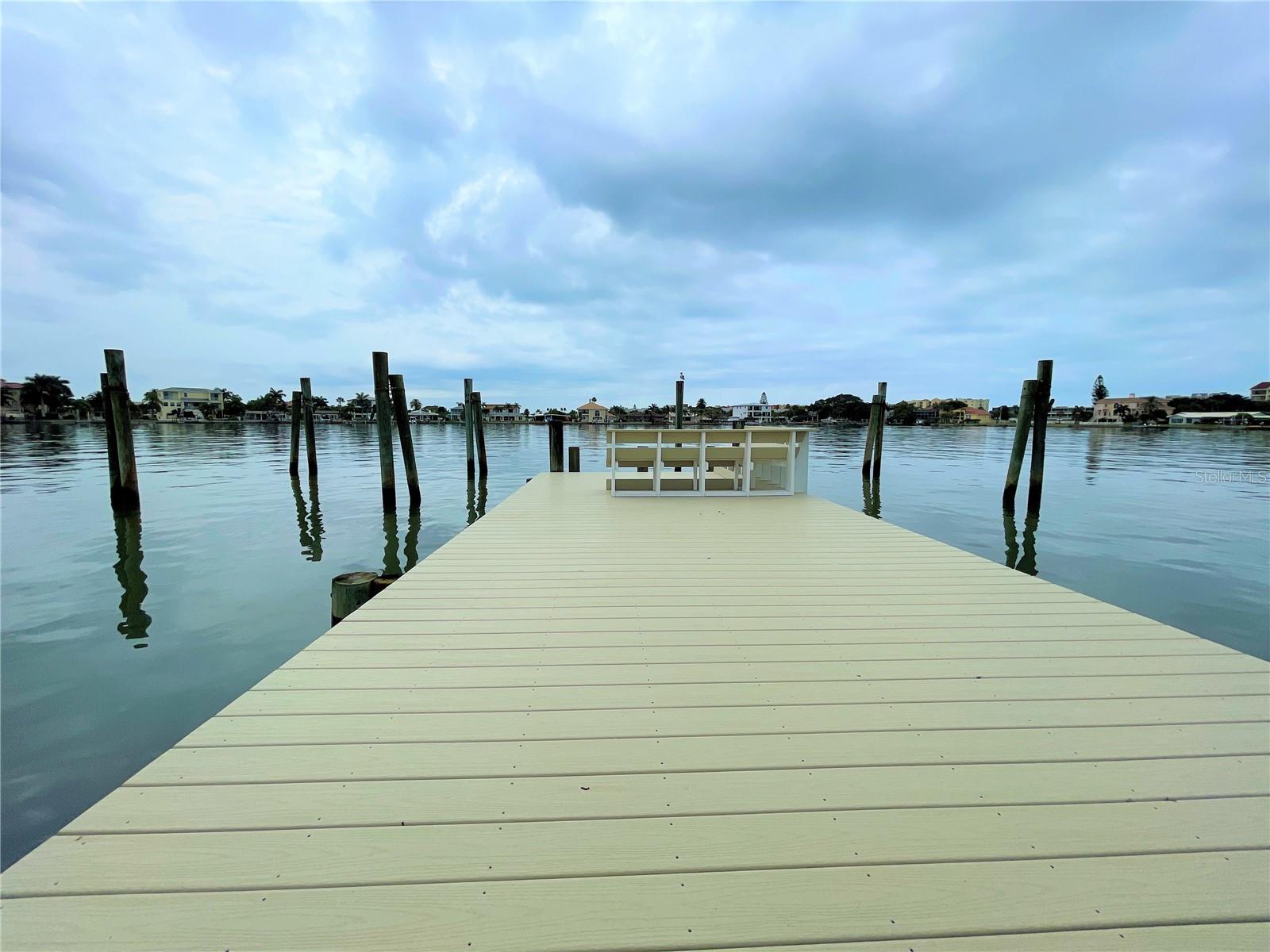 17045 Dolphin Dr Property Photo 20