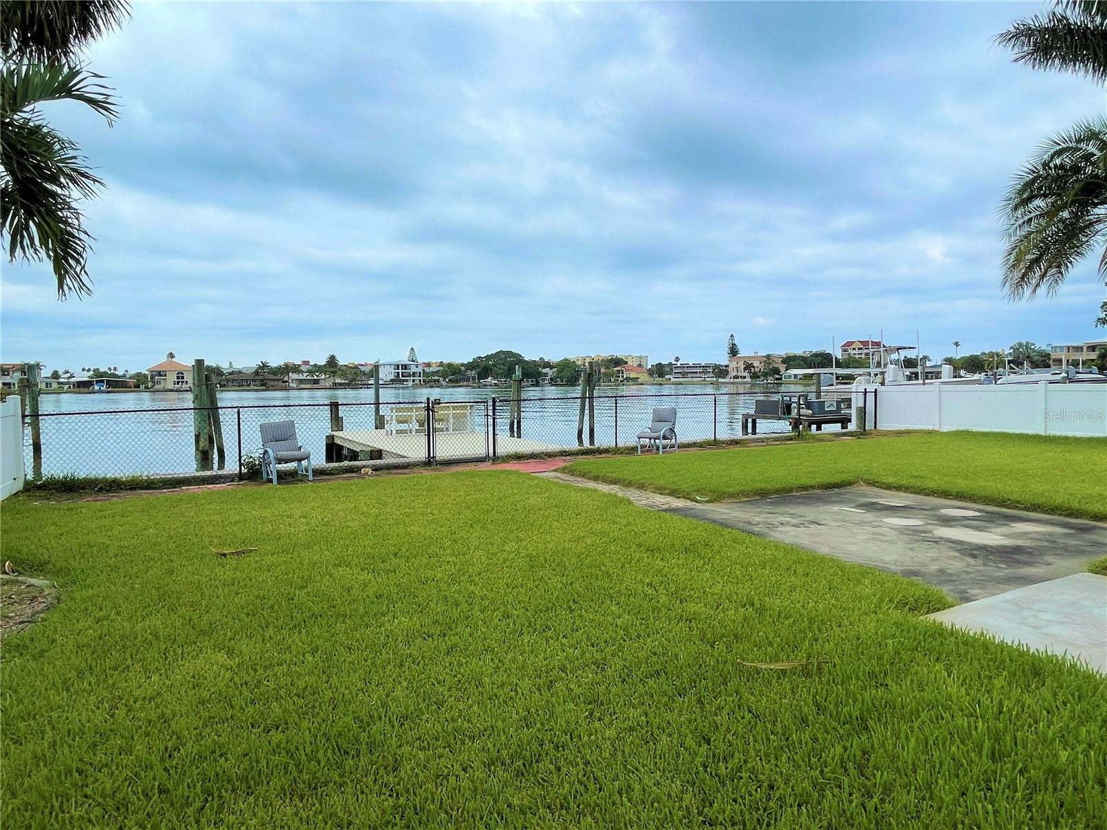 17045 Dolphin Dr Property Photo 26