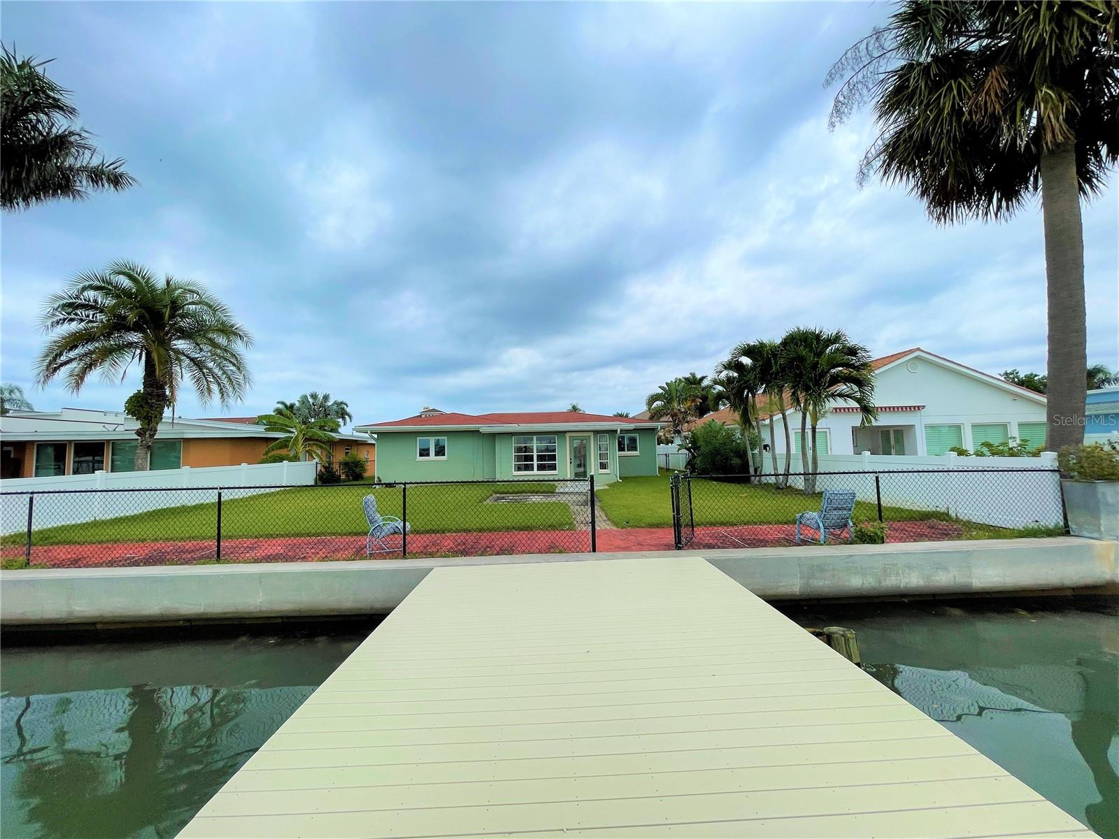 17045 Dolphin Dr Property Photo 37