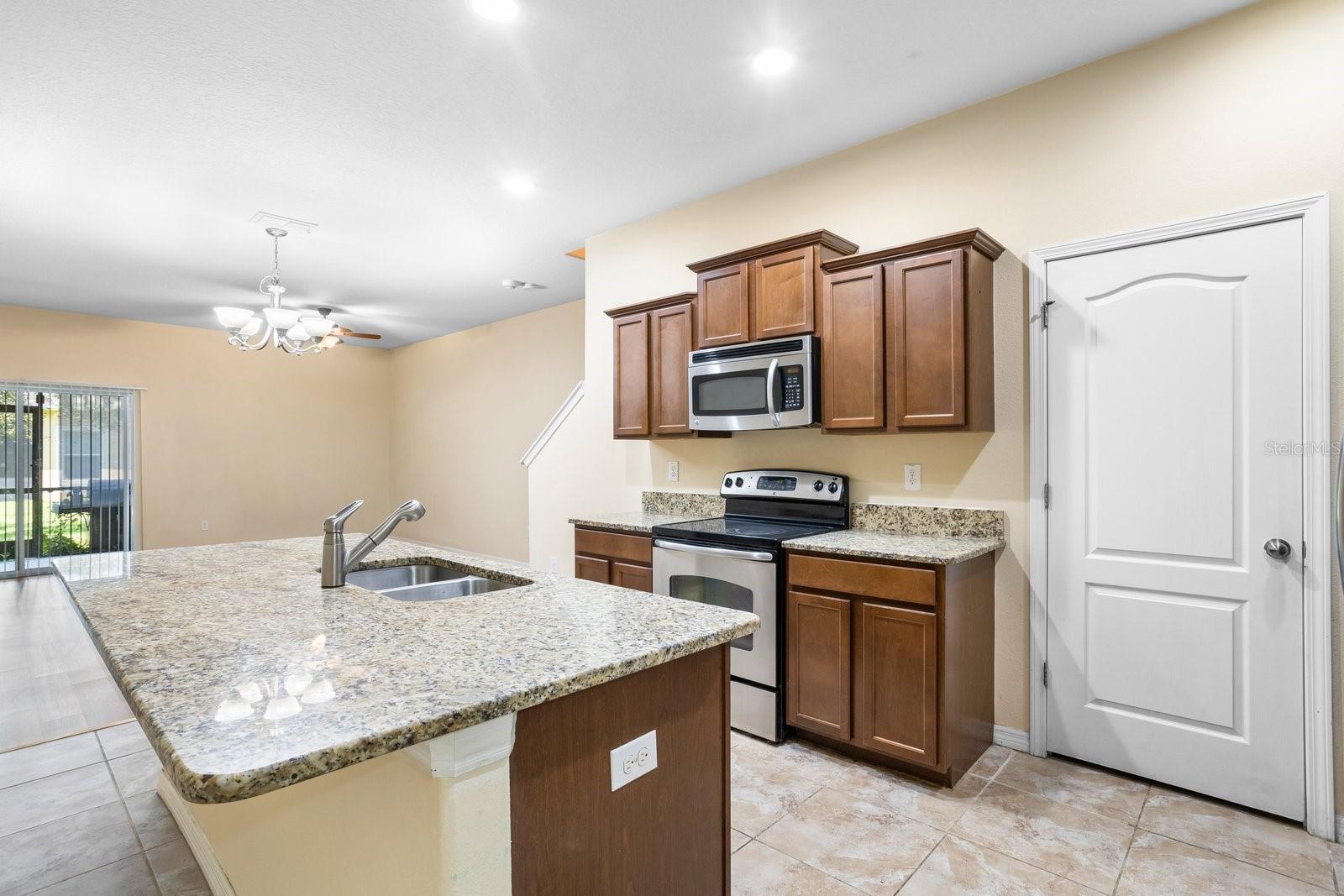 2044 Hawks View Dr Property Photo 15