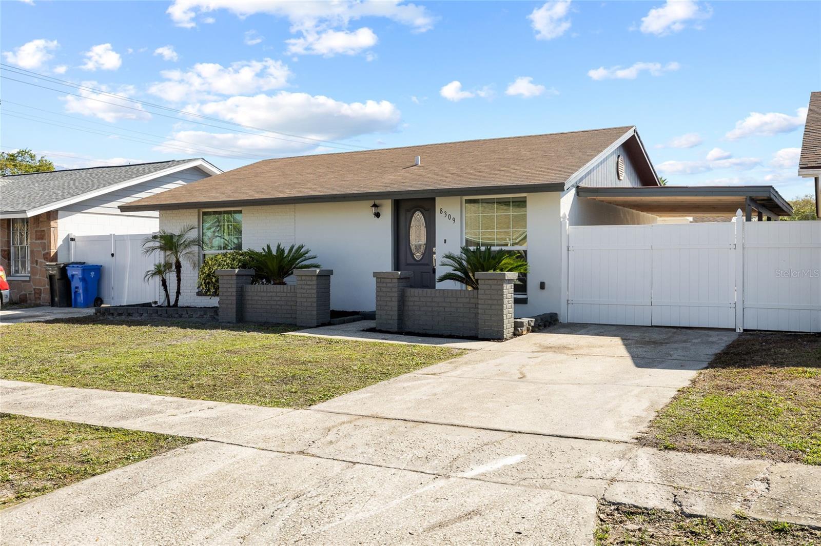 8309 Dasa Pl Property Photo 4
