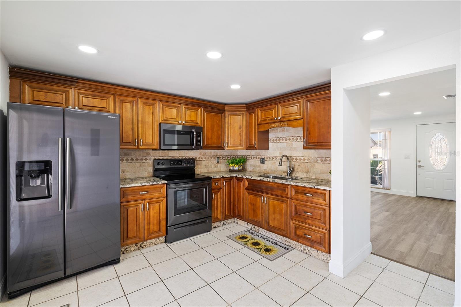 8309 Dasa Pl Property Photo 19