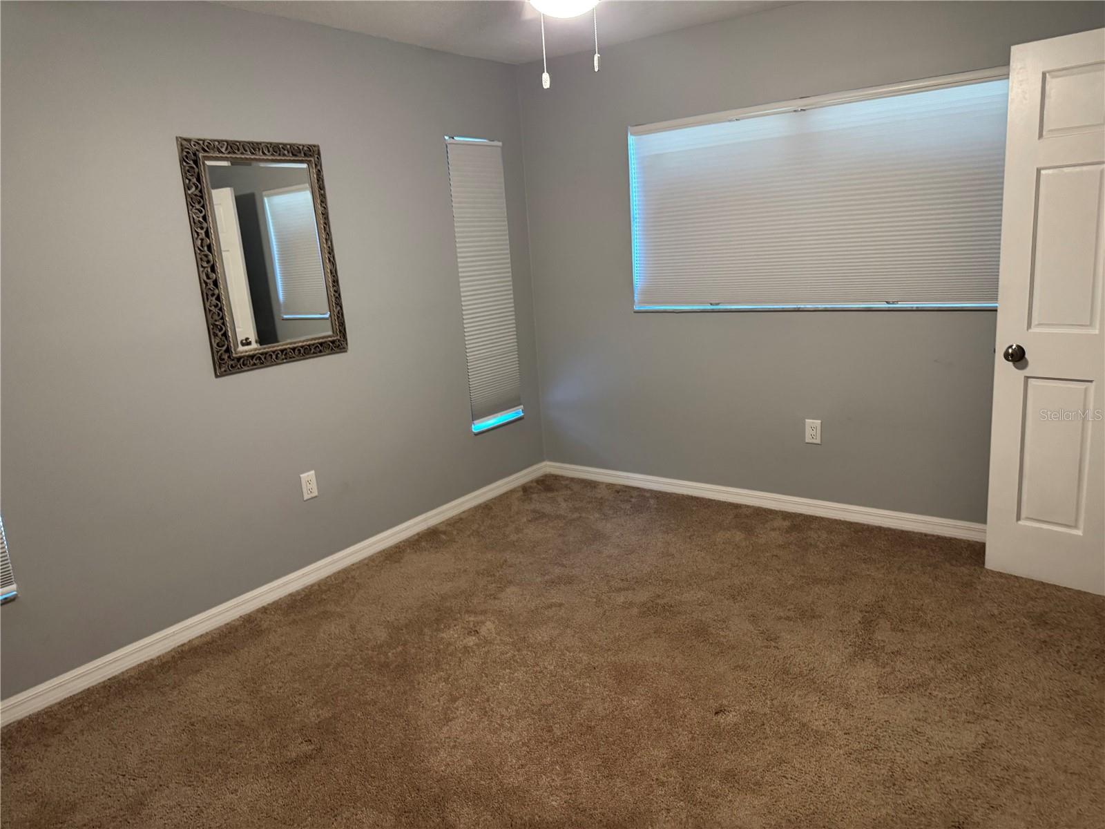 852 Oxford Ct Property Photo 12
