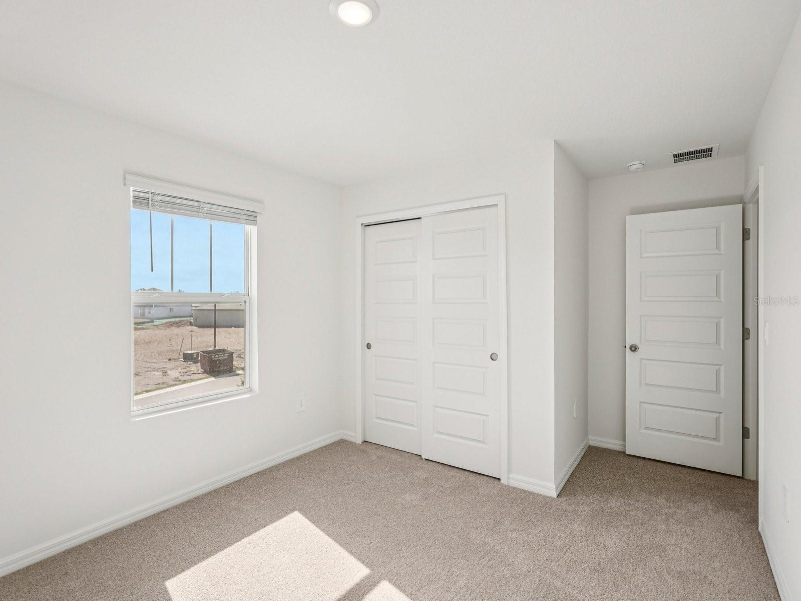 13613 Shellmore Ave Property Photo 8