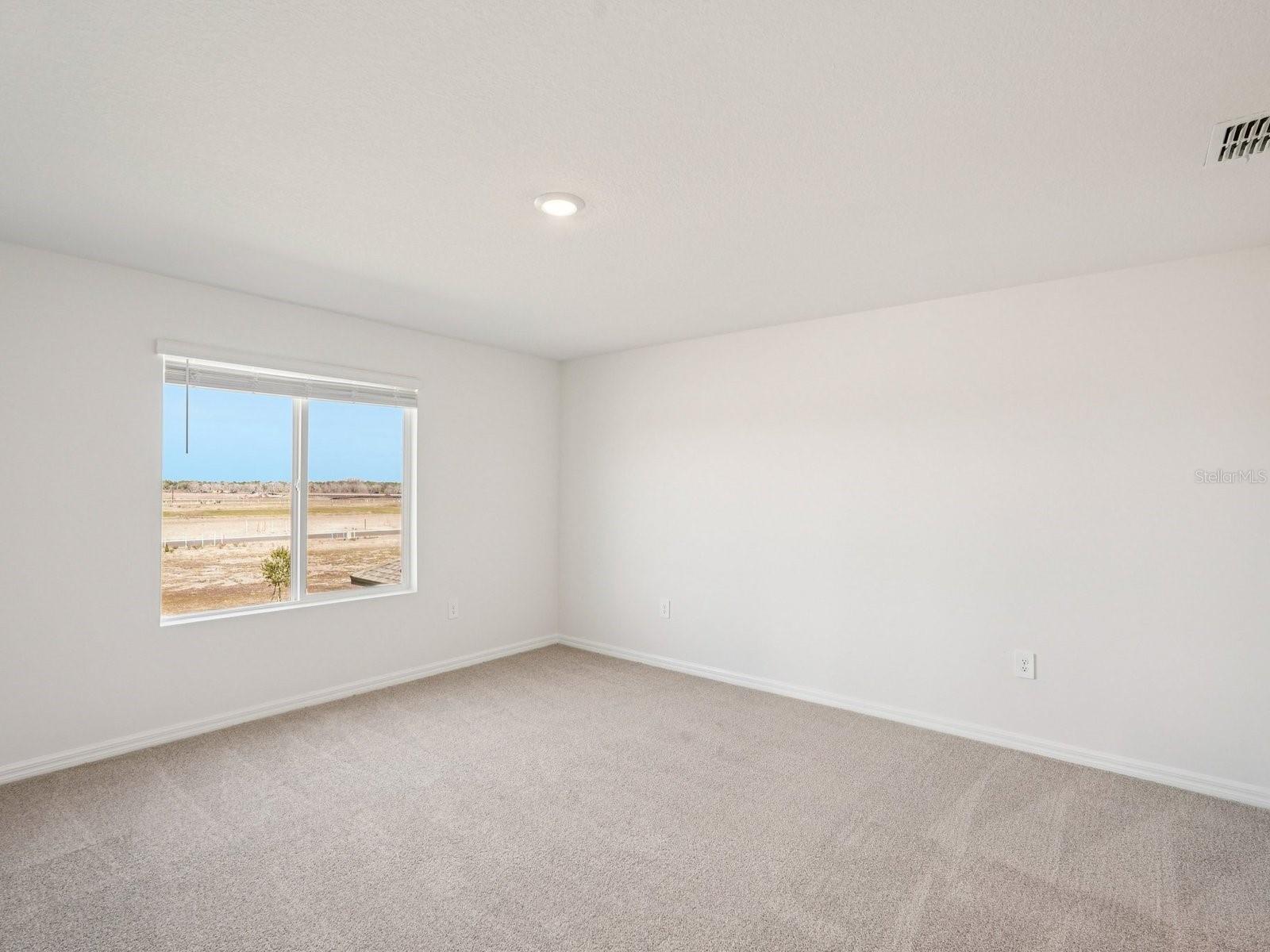 13613 Shellmore Ave Property Photo 10