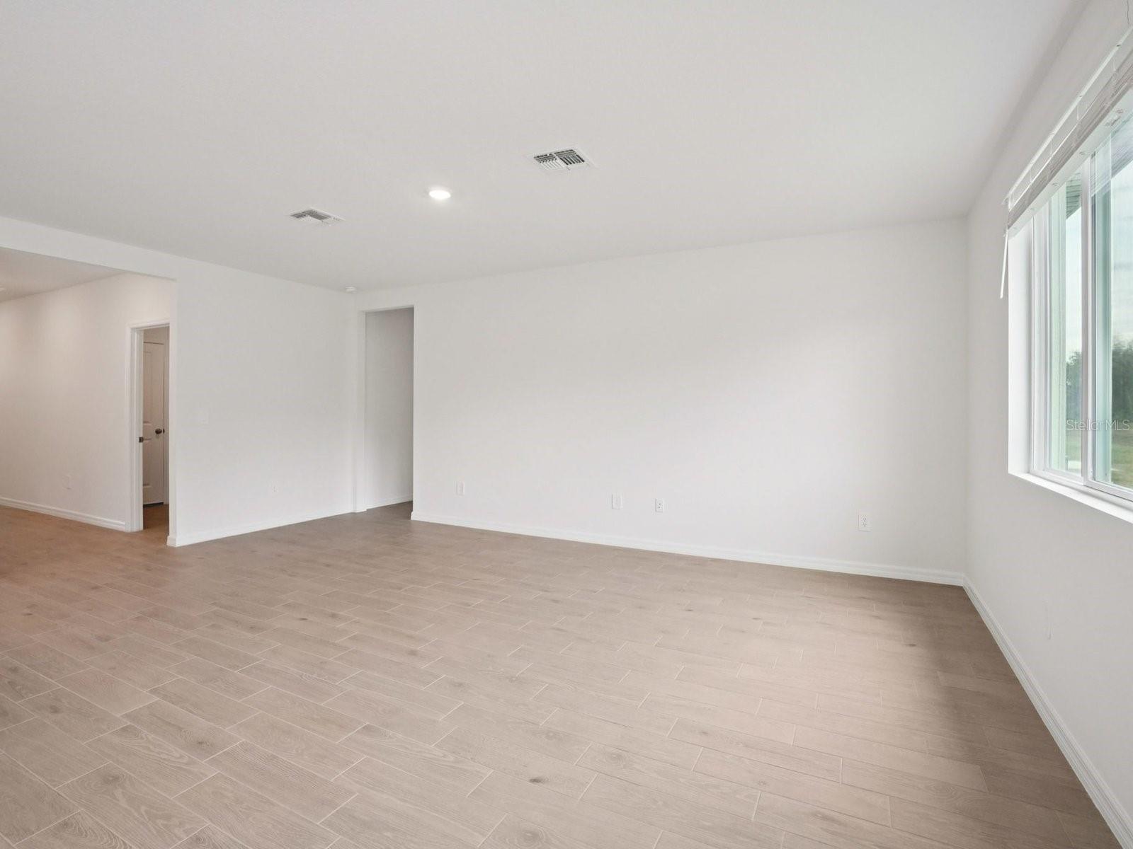 7734 Satterfield Ter Property Photo 2