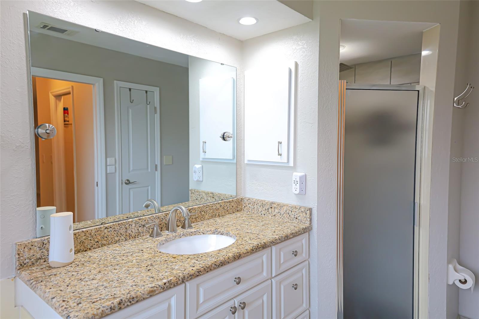 1690 Waxwing Ct Property Photo 11