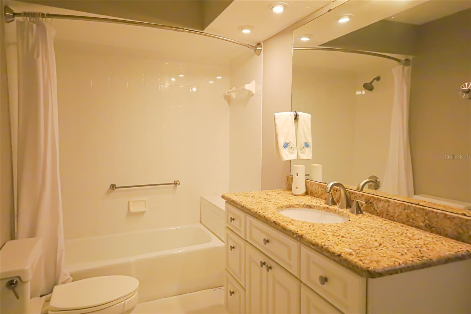 1690 Waxwing Ct Property Photo 18