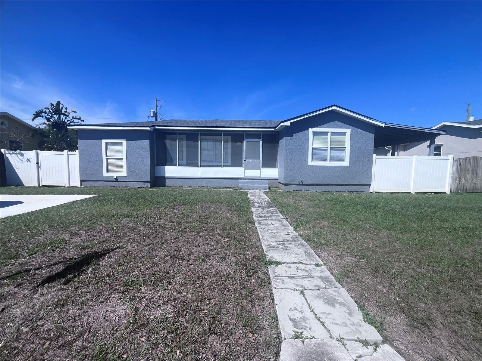 3215 W Pine St Property Photo 1