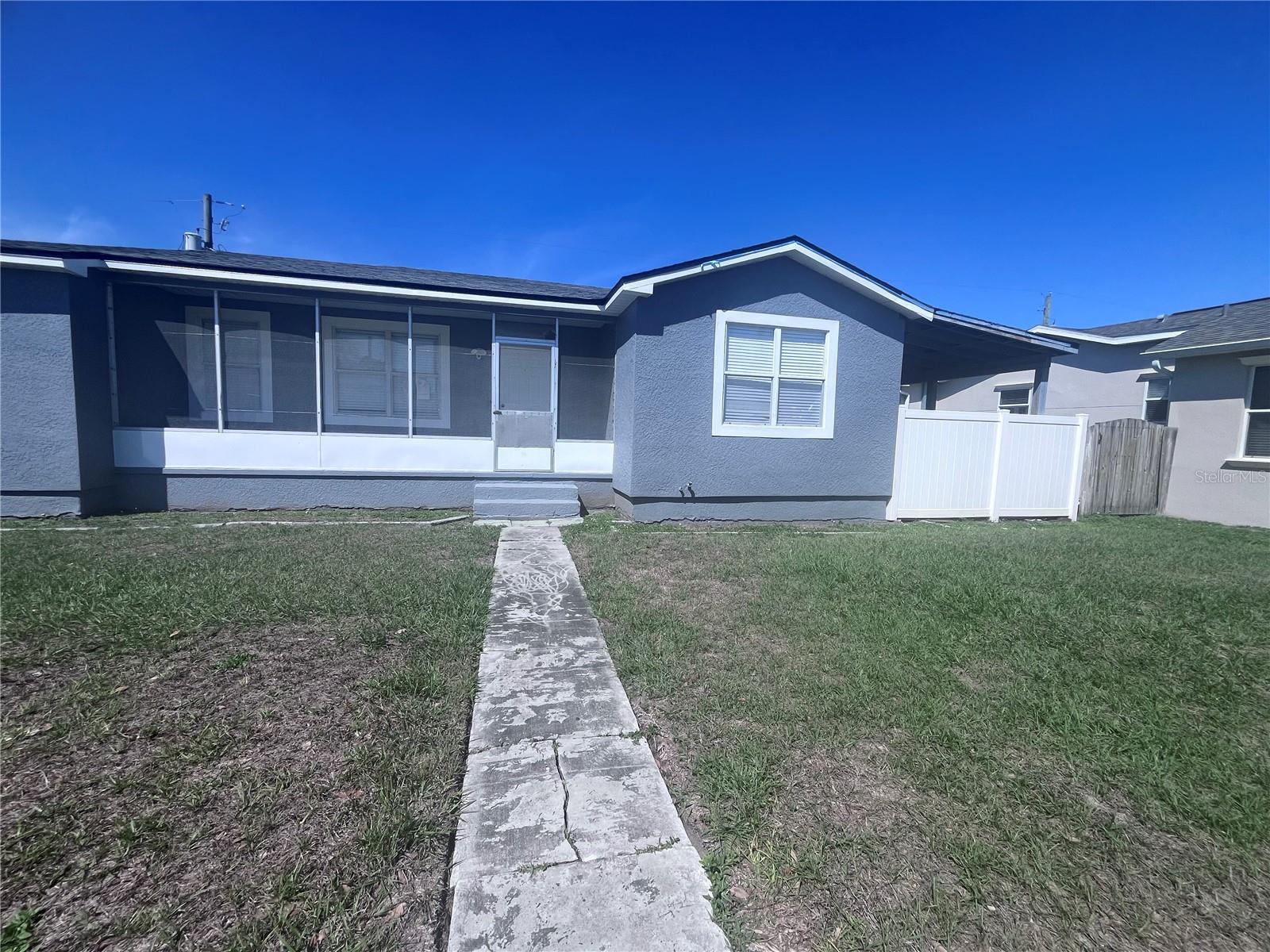 3215 W Pine St Property Photo 2