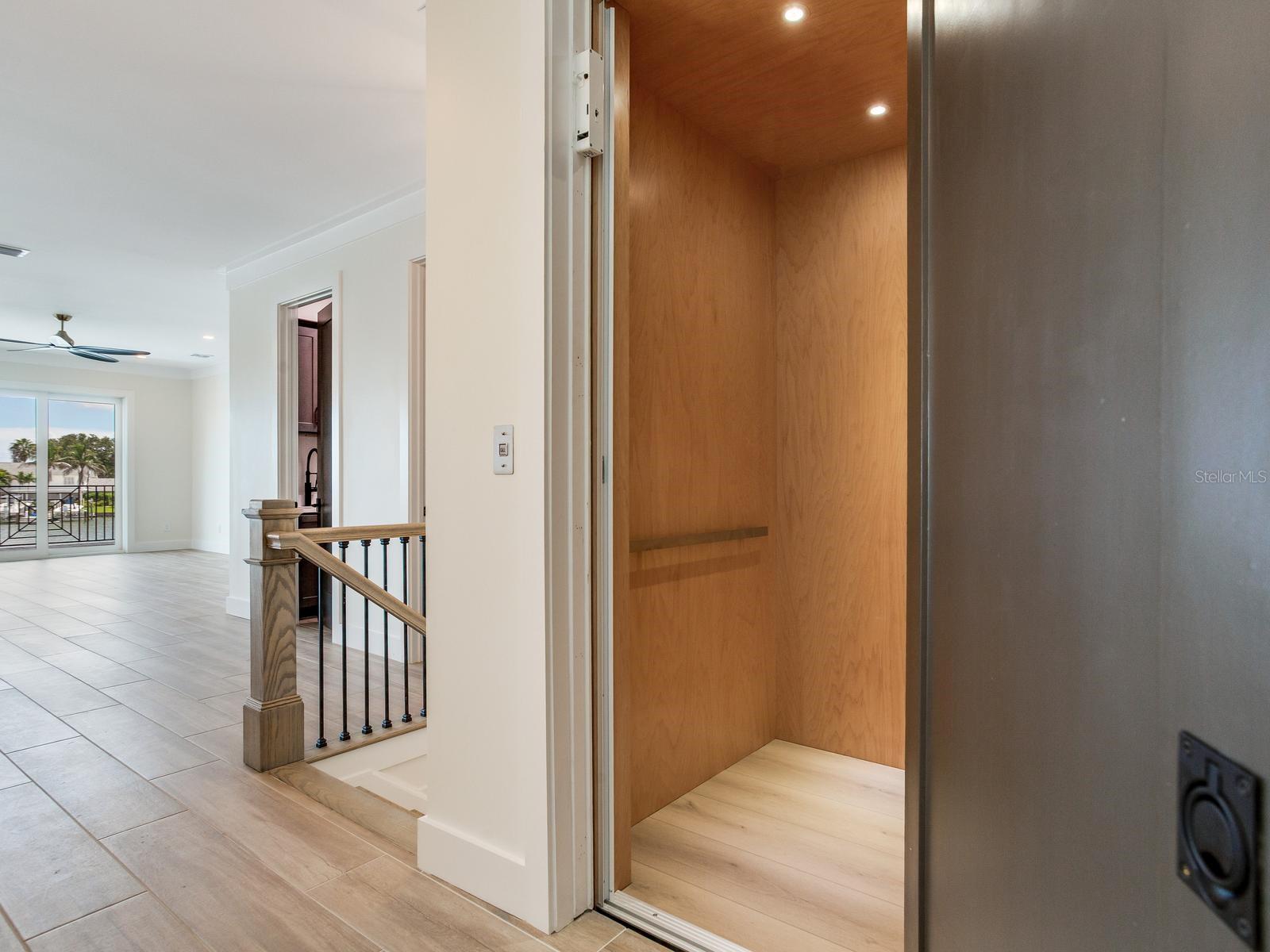 17030 Dolphin Dr Property Photo 28