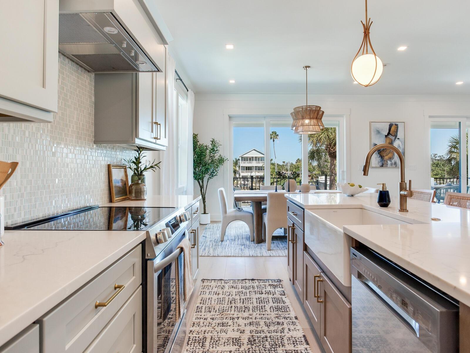 17030 Dolphin Dr Property Photo 32
